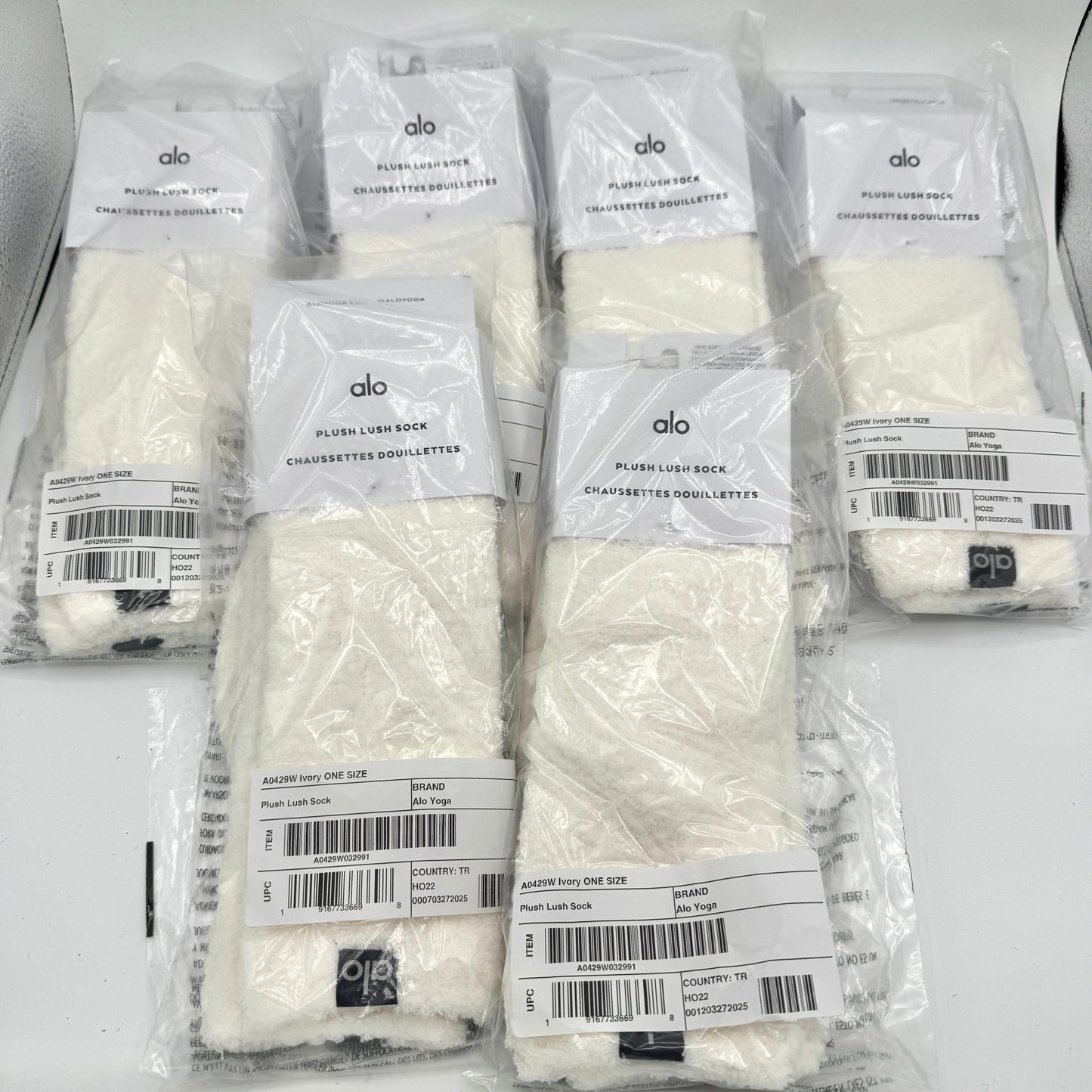 Alo Yoga (Bundle) Women’s Plush Lush Socks, 6x Pairs - Ivory White