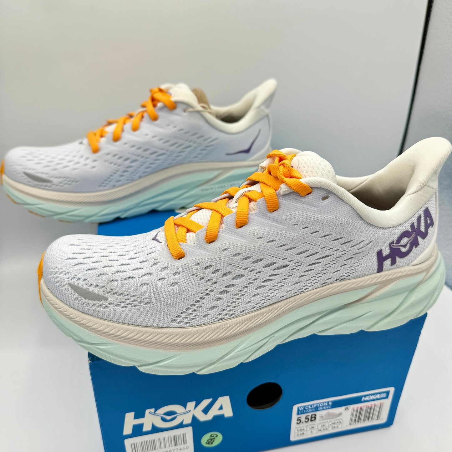 Hoka Clifton 8 Running shoes brand new Blanc de blanc white womens