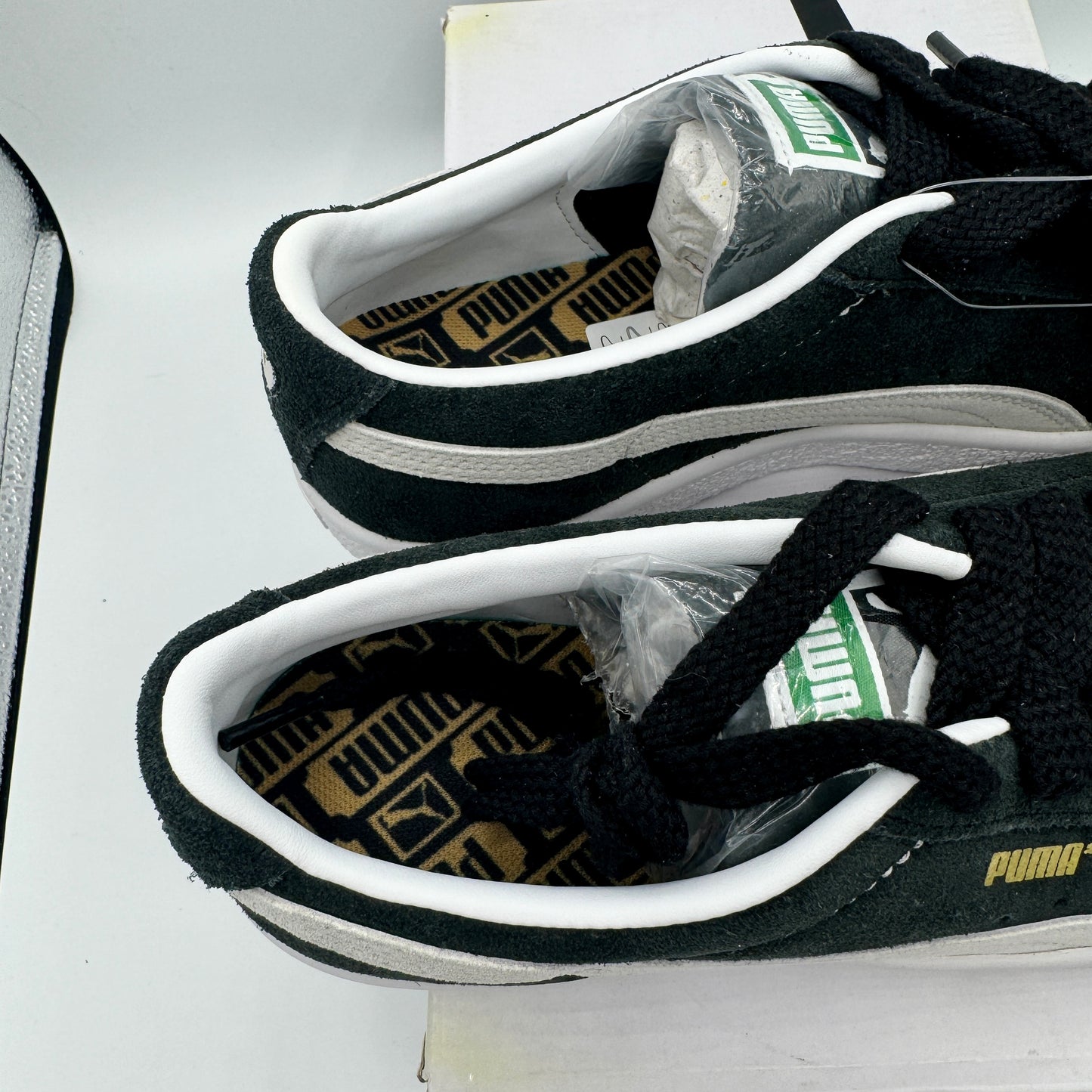 Puma Suede VTG Textured Leather Sneakers with extra laces in black / white