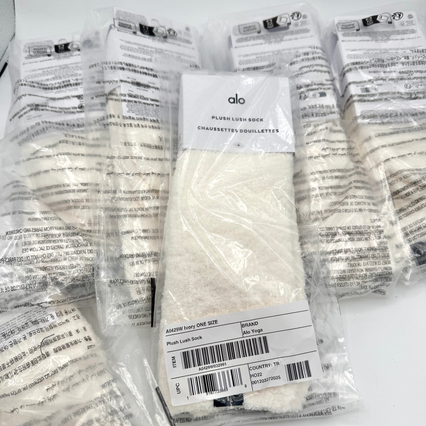 Alo Yoga (Bundle) Women’s Plush Lush Socks, 6x Pairs - Ivory White