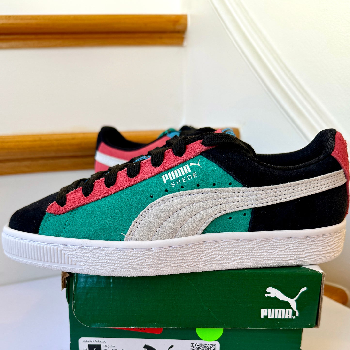 Puma Classix Suede Fly Multicolor Sneaker Shoes , unisex black blue leather