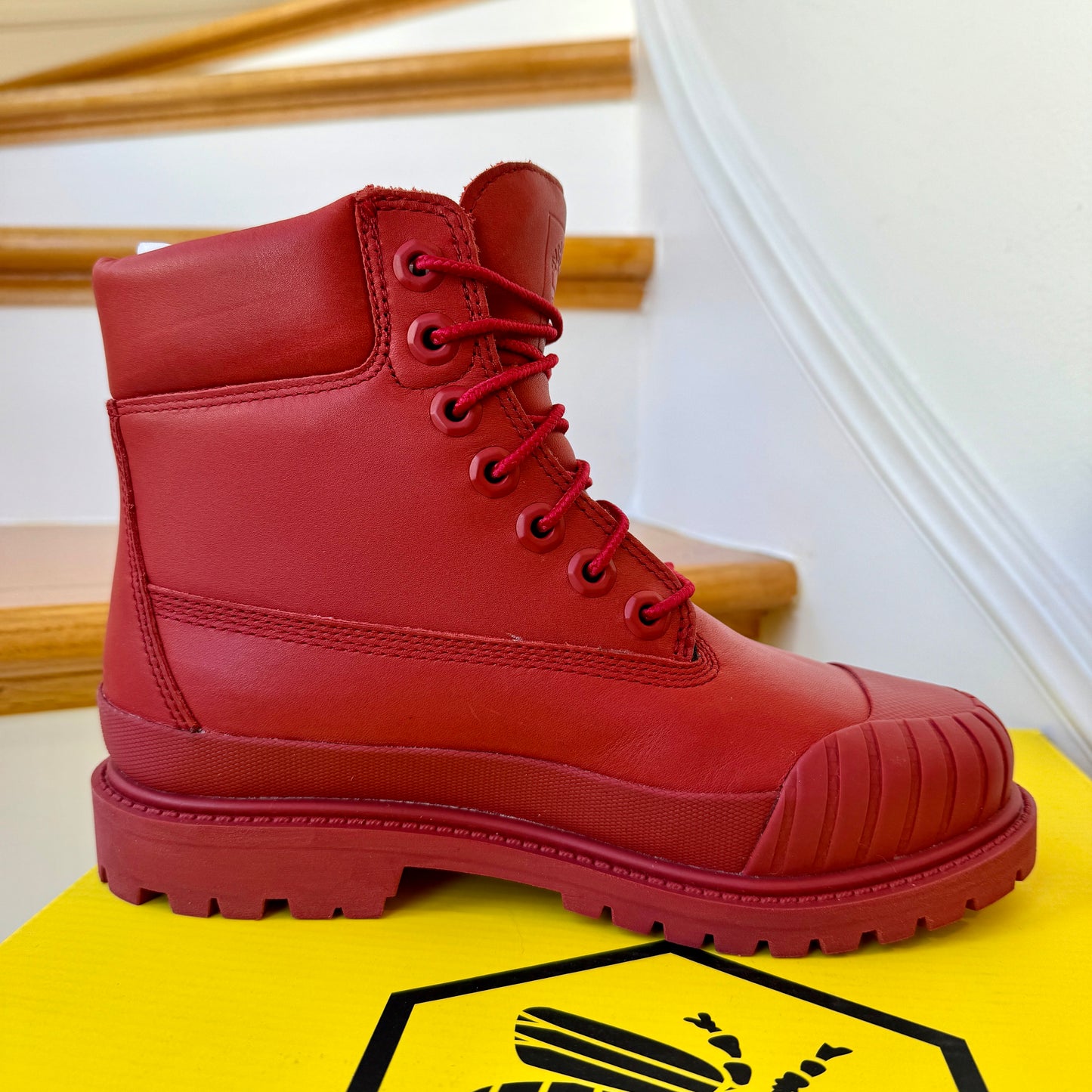 Timberland Heritage 6 Inch Waterproof Nubuck Red Beeline Boots , brand NEW