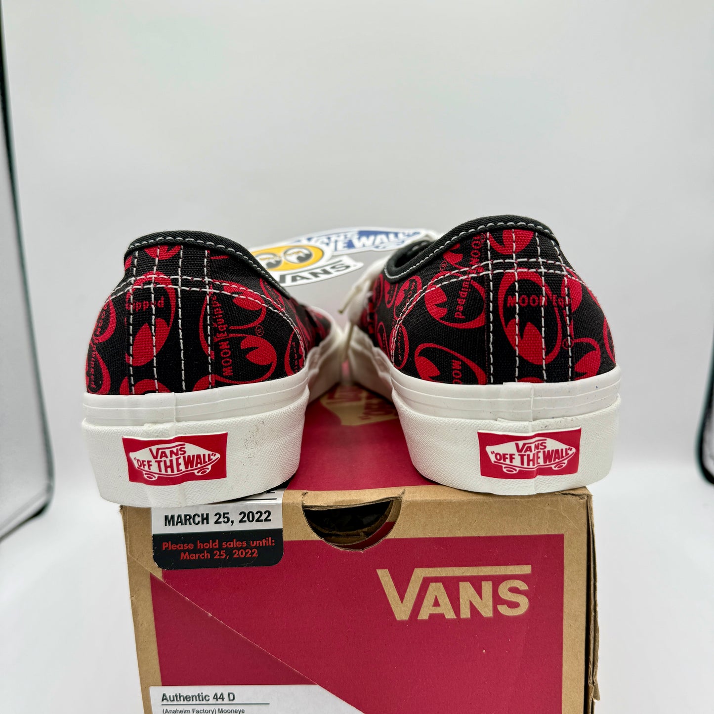 Vans Authentic 44 D Skate Shoes Anaheim Edition Mooneye Red Unisex