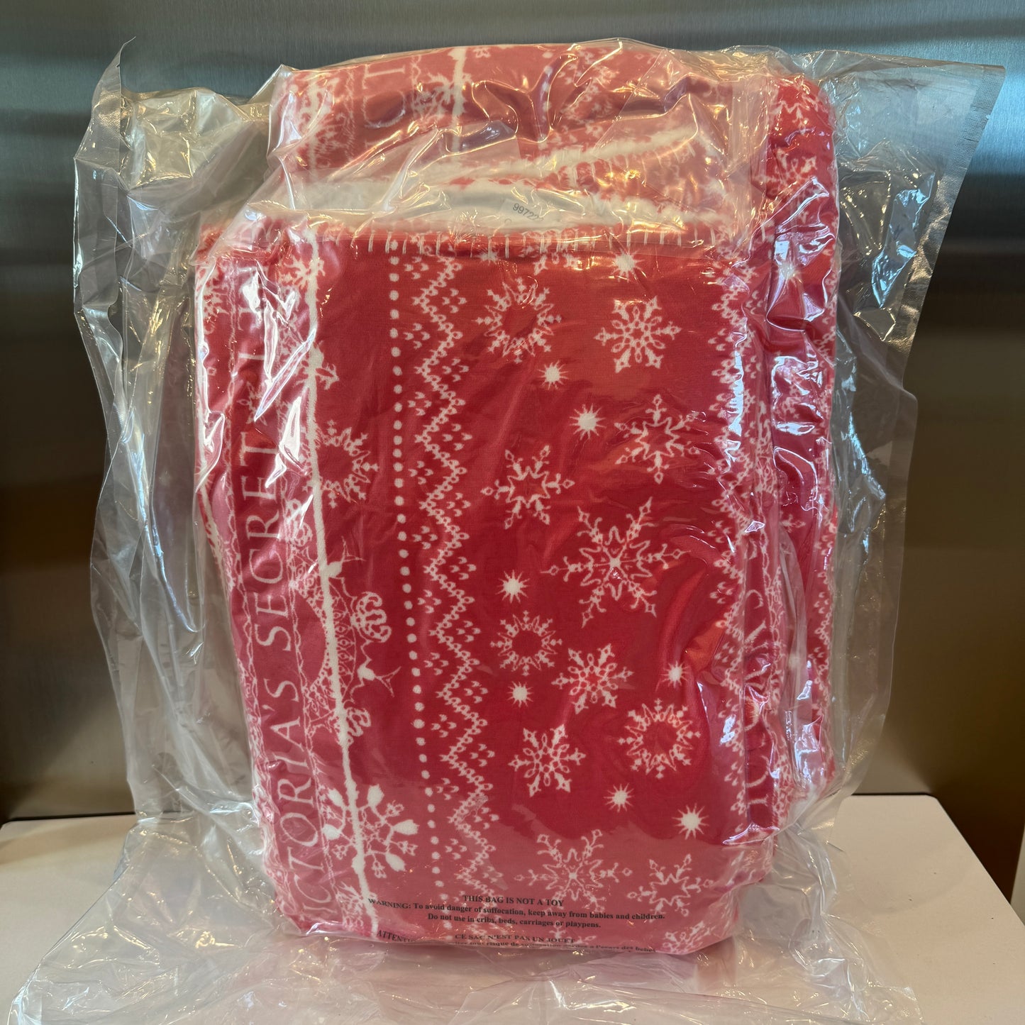 PINK by Victoria Secret Blanket Fleece Plush Red Winter Snowflake