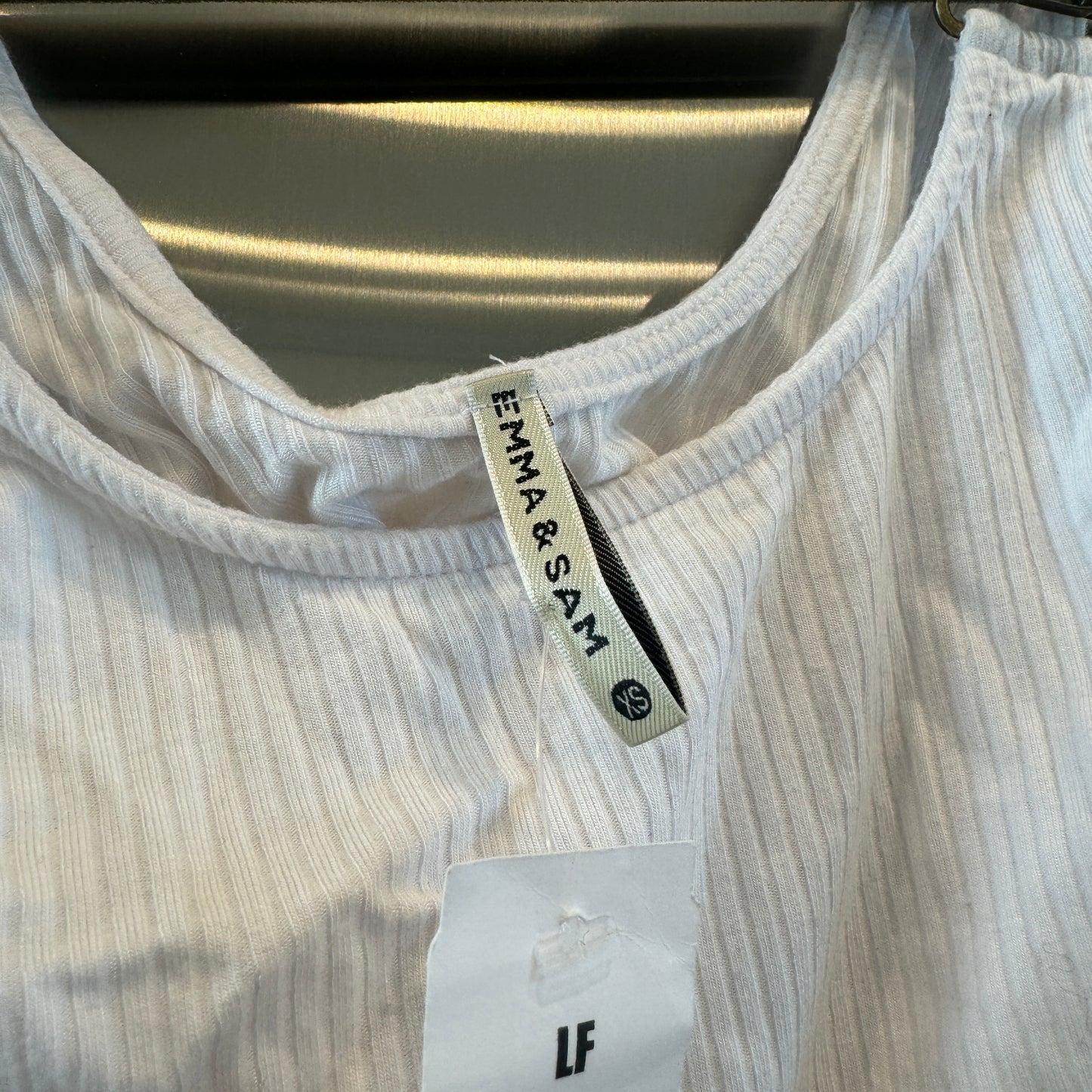 LF White Buckle Ribbed Crop Tank Top Cropped Shirt