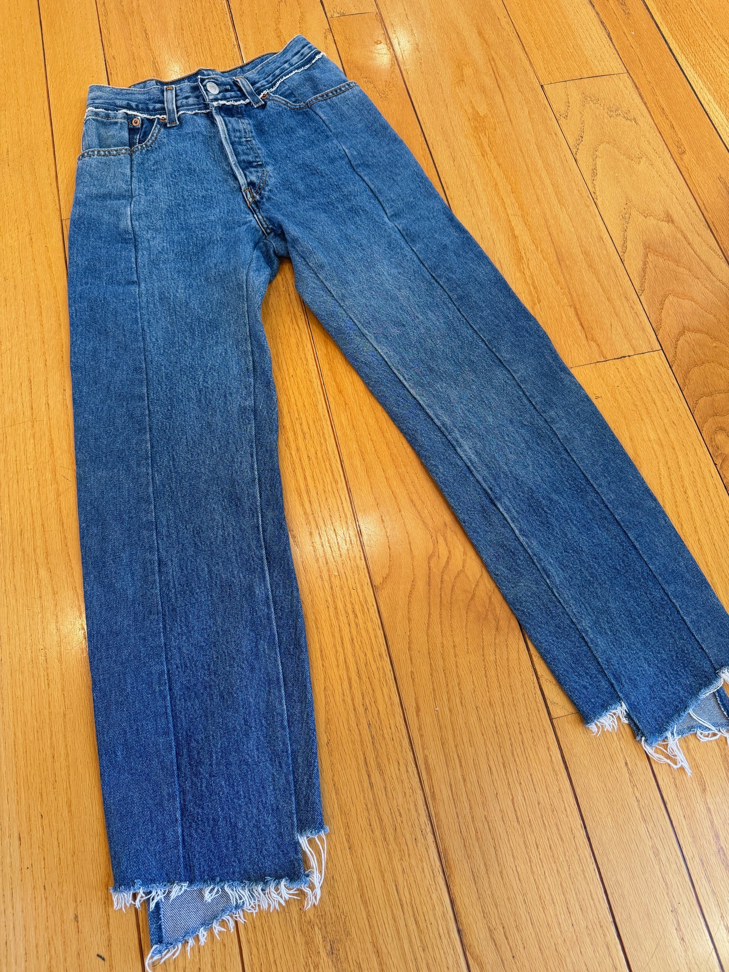 Vetements reconstructed denim pants Levi’s jeans denma size extra small womens