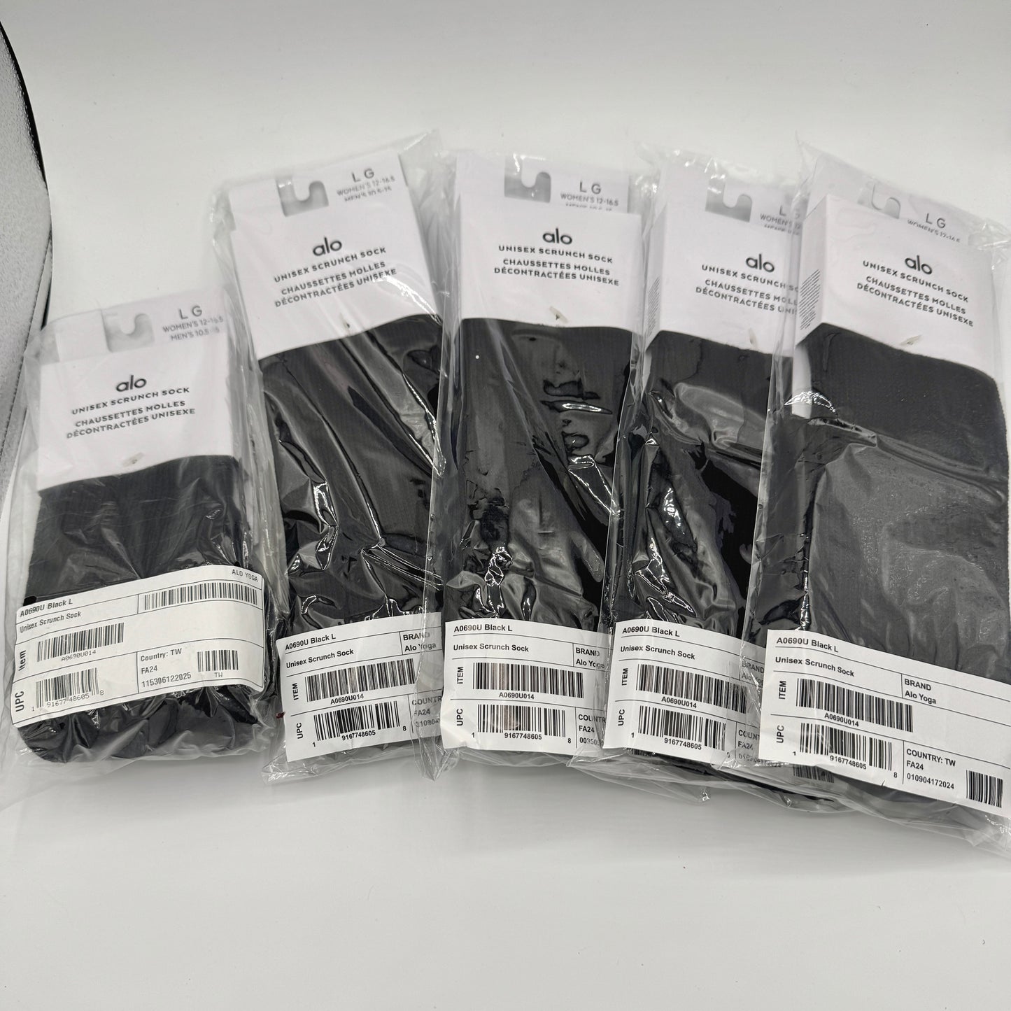 Alo Yoga (Bundle) Unisex Scrunch Socks, 5x Pairs - Black