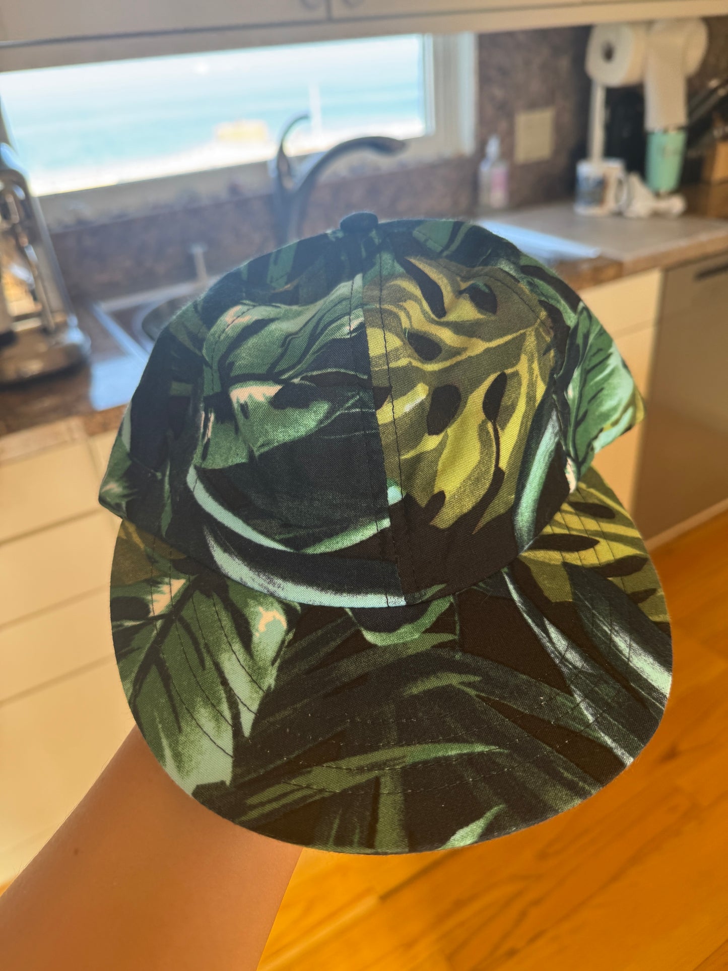 American Apparel Jungle Forest Hat , Green Leaf * Pre-Owned *