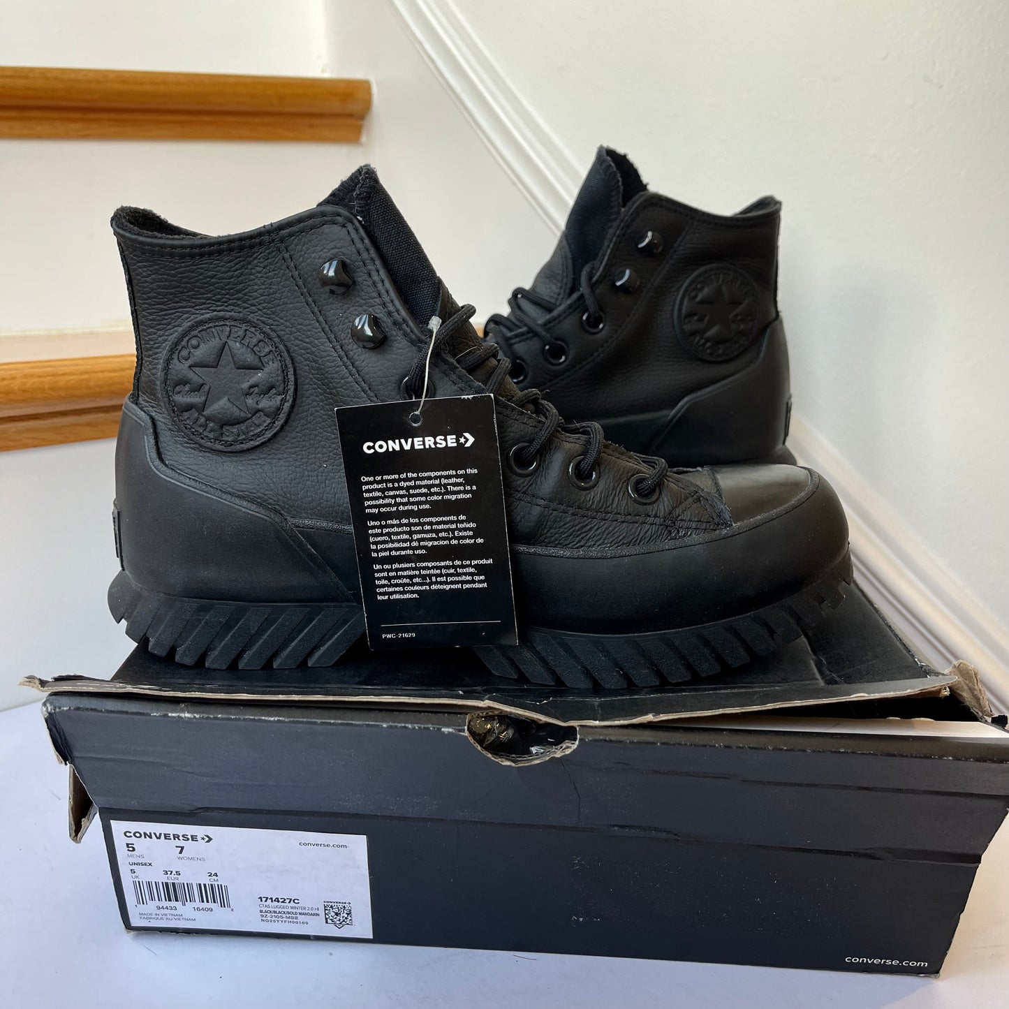 Converse Chuck Taylor All Star Lugged Winter 2.0 Hi High Top All Black Shoes