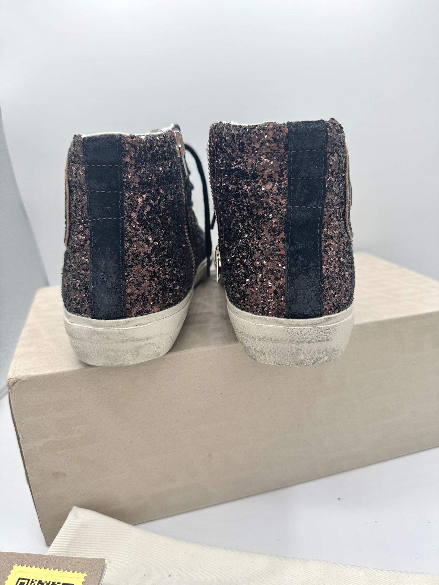 Golden Goose Sneakers Slide in Coffee / Black  Classic Star / Glitter Wave