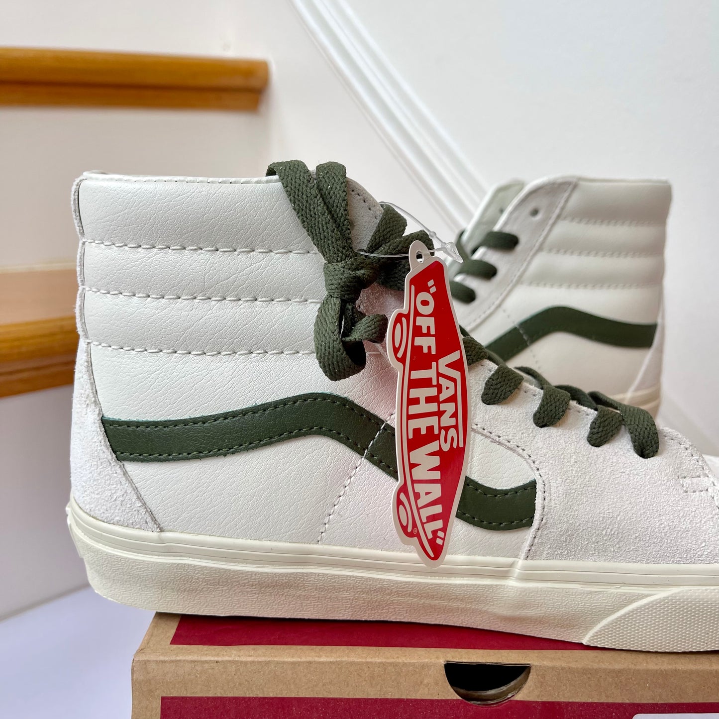 Vans Sk8 Hi Leather Sneakers in Vintage Pop - Marshmallow Turtledove