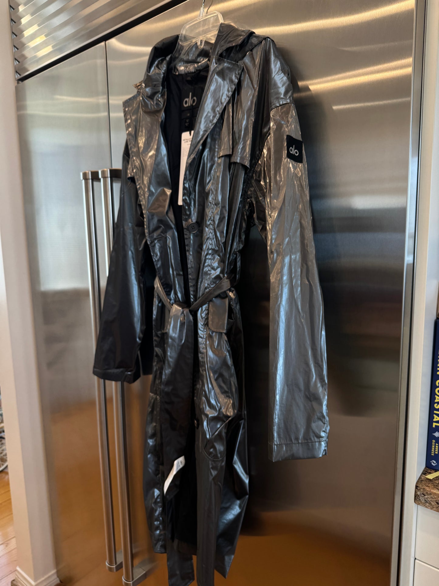 Alo Yoga Metallic Break Line Trench Jacket - Silver , Rain Resistant