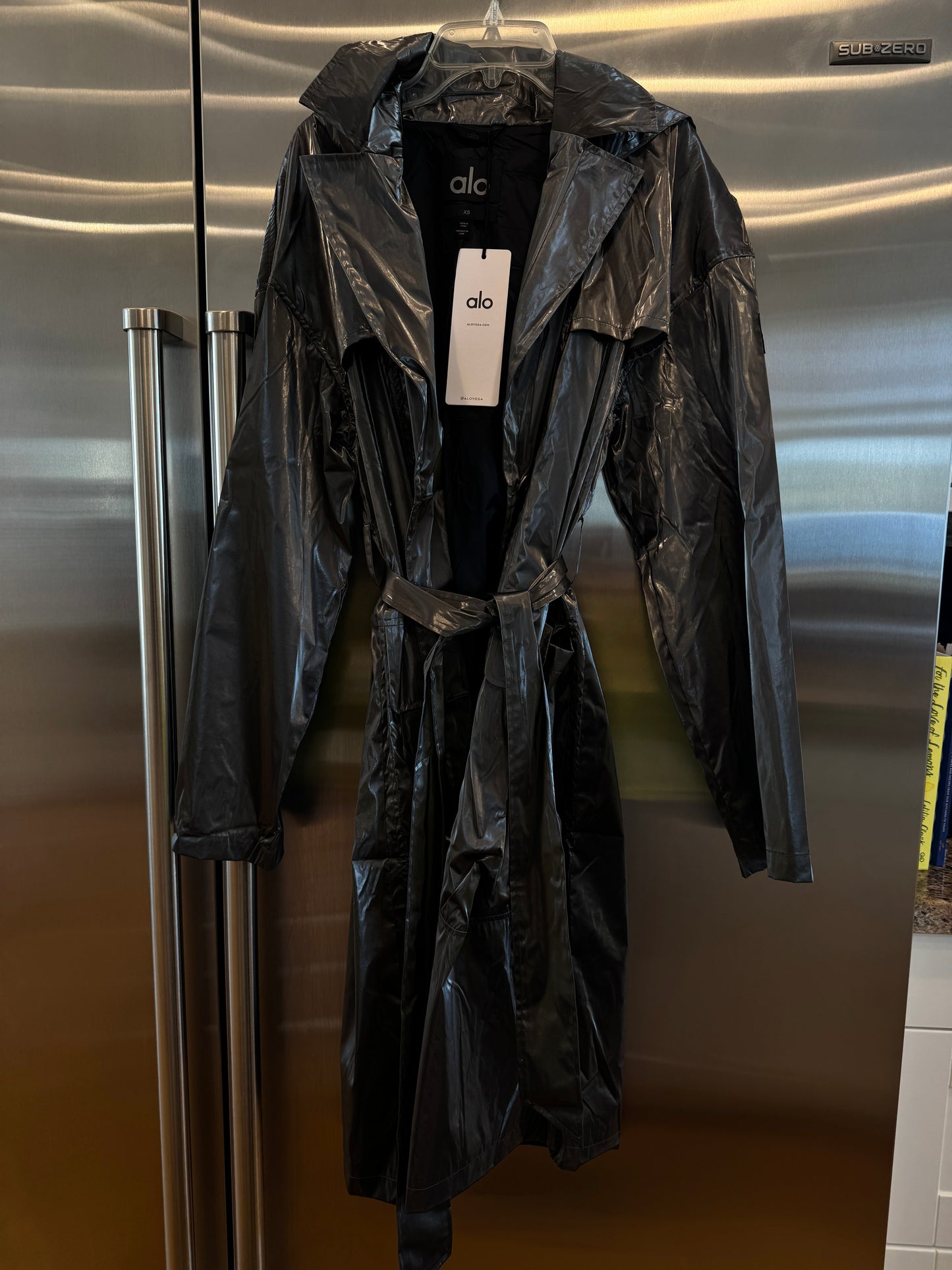 Alo Yoga Metallic Break Line Trench Jacket - Silver , Rain Resistant