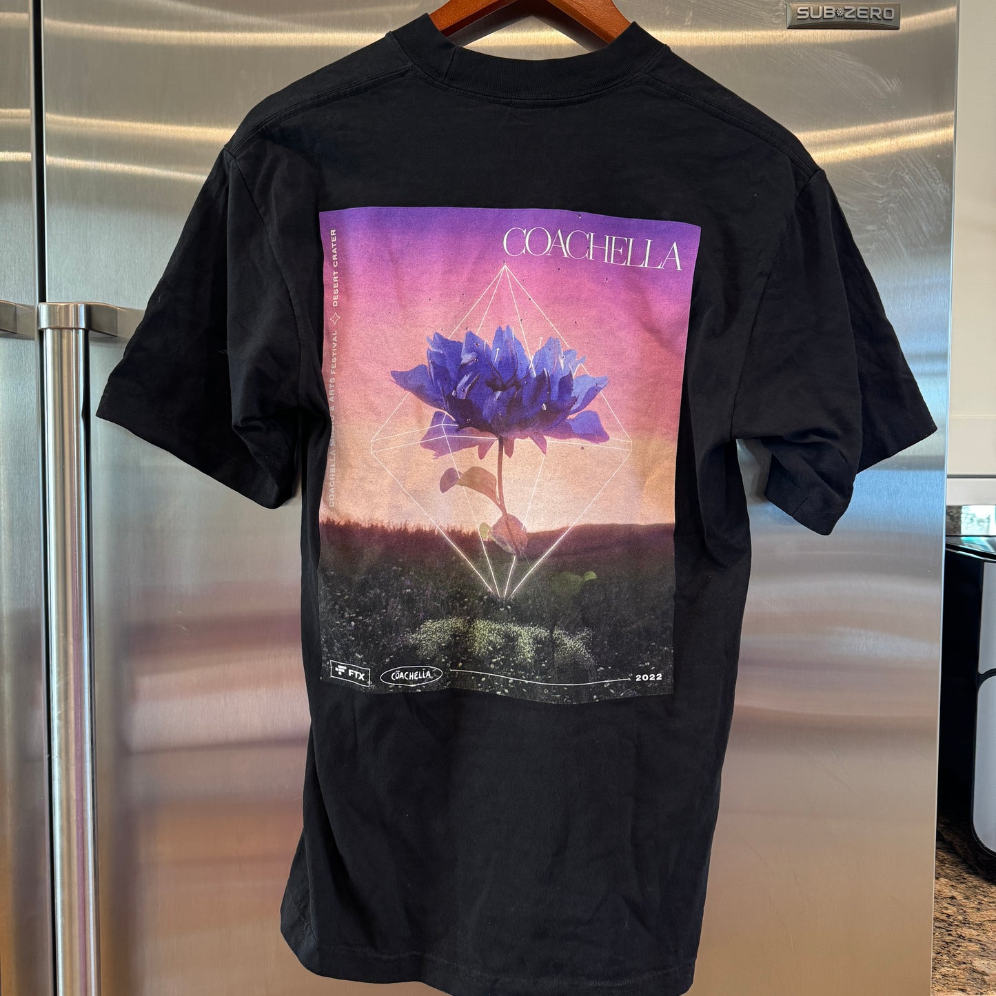 Coachella Pre-Owned 2022 x FTX NFT exclusive festival t shirt size unisex small