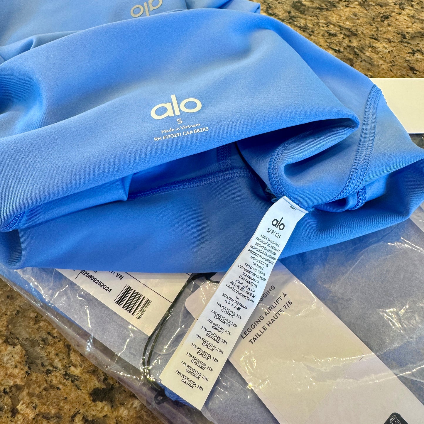 Alo 7/8 Airlift High Waist Legging - Crystal Clear Blue