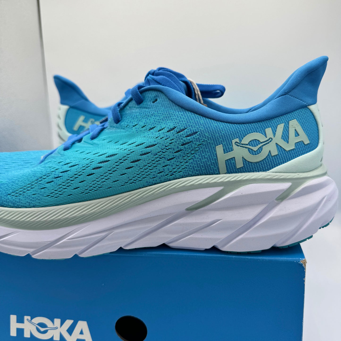 Hoka Clifton 8 Ibiza / Scuba Blue Running Shoes Aqua brand new hoka one one