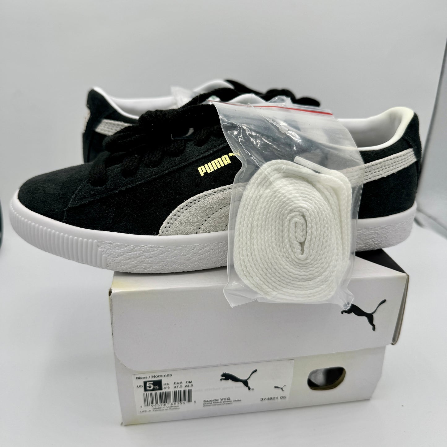 Puma Suede VTG Textured Leather Sneakers with extra laces in black / white