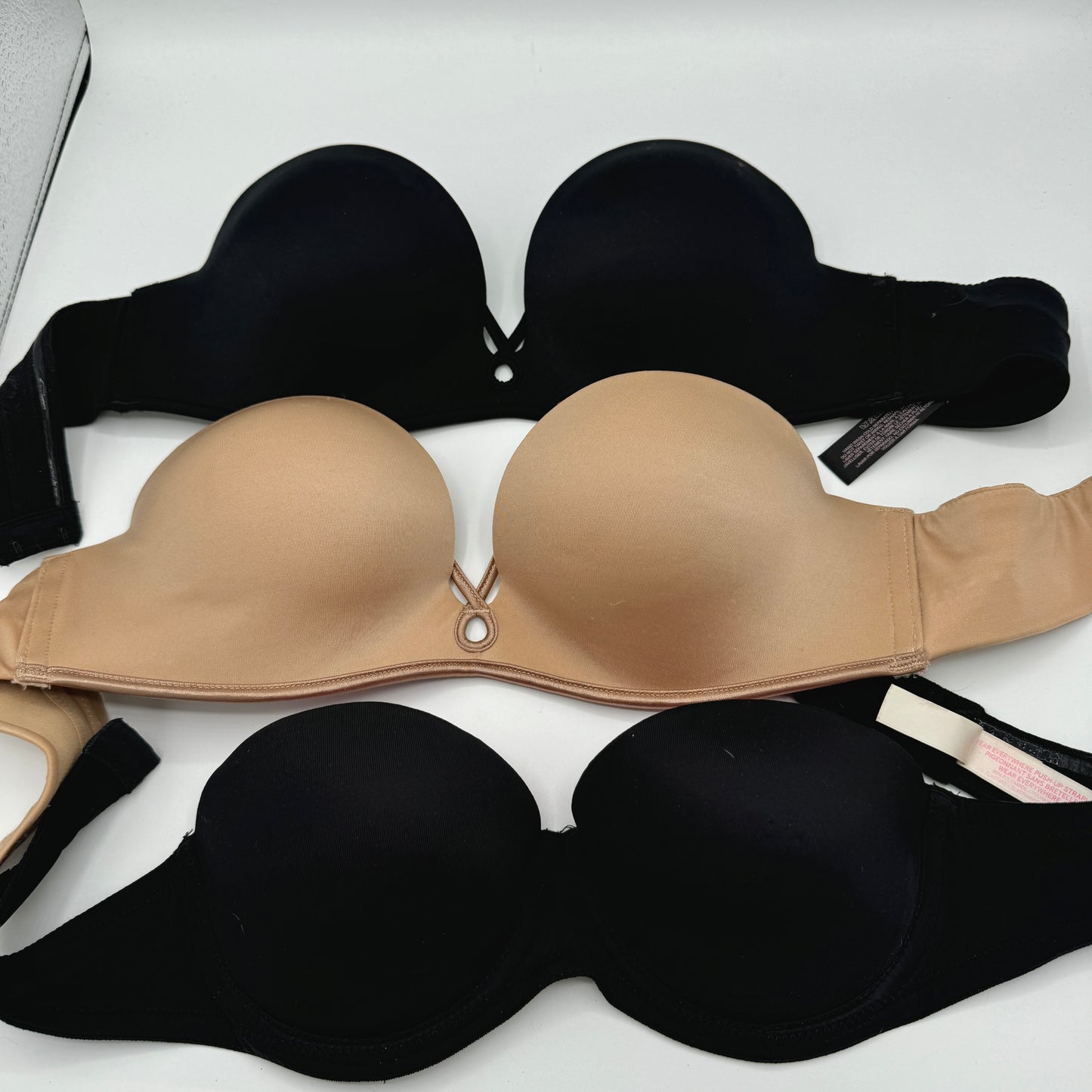 Victoria Secret BUNDLE Bombshell Strapless AND PINK Pushup Strapless Bras EUC Pre-Owned