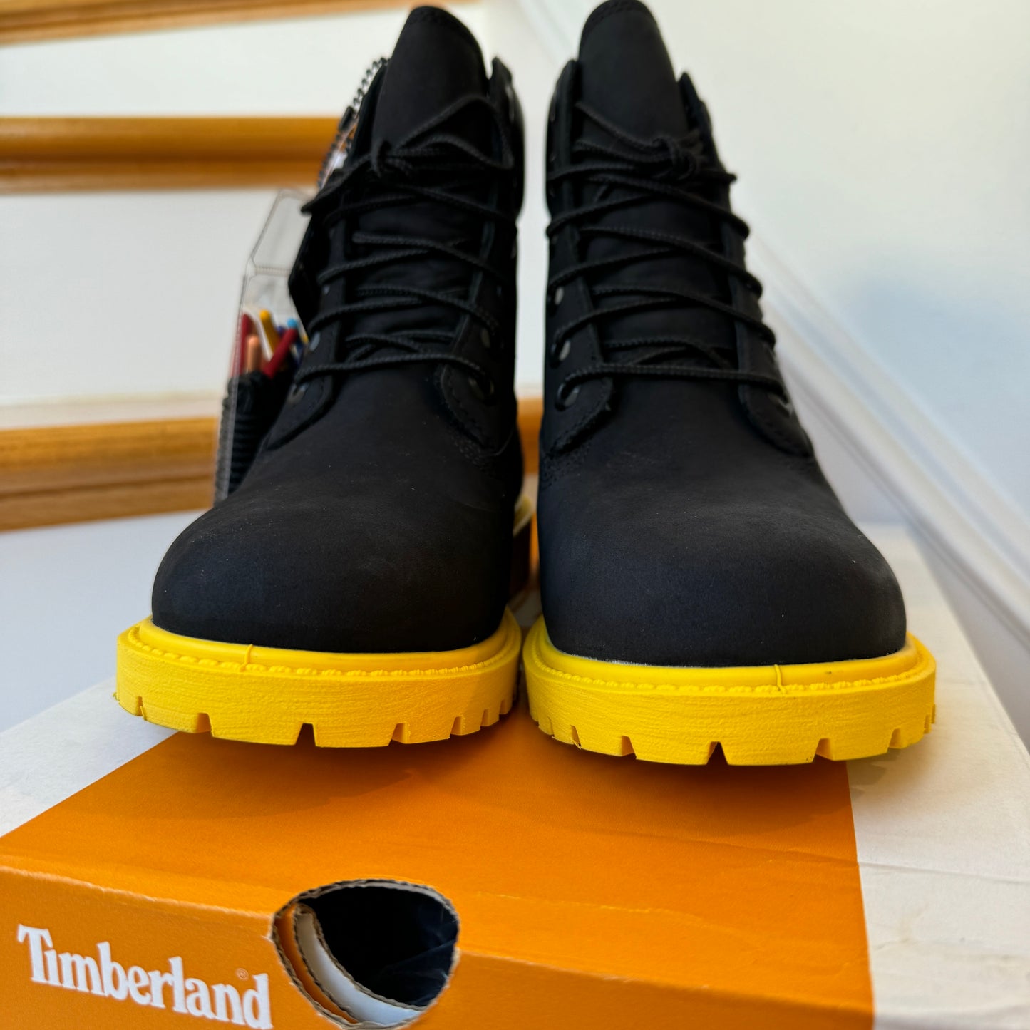 Timberland Heritage 6 Inch Waterproof Nubuck Black Yellow Boots , brand NEW