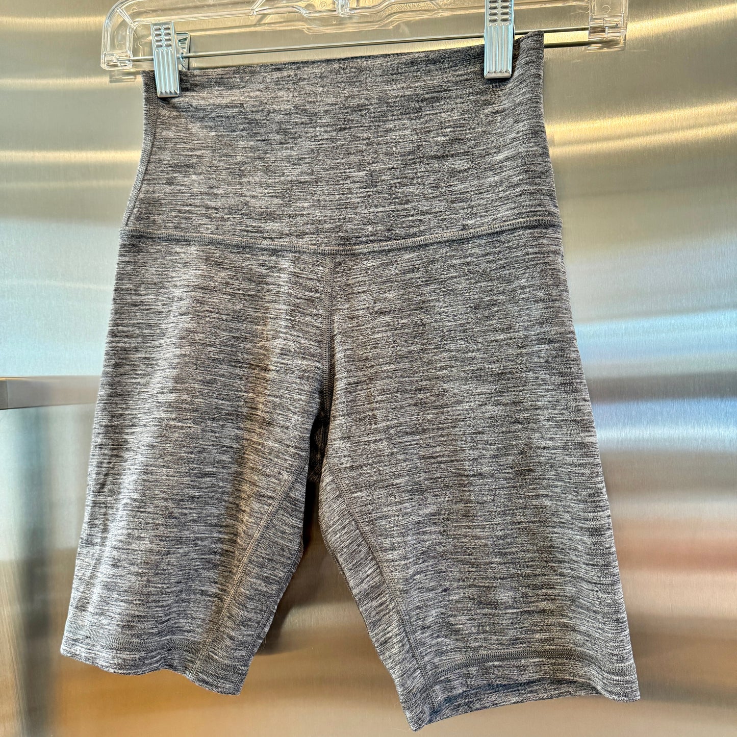 Lululemon Align Shorts HR High Rise in Heathered Black ( grey ) 6 Inch Inseam Pre-Owned