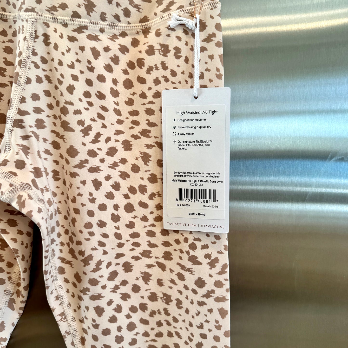 Tavi Yoga High Waisted 7/8 Length Dune Lynx Leggings Tan Cheetah Leopard NEW