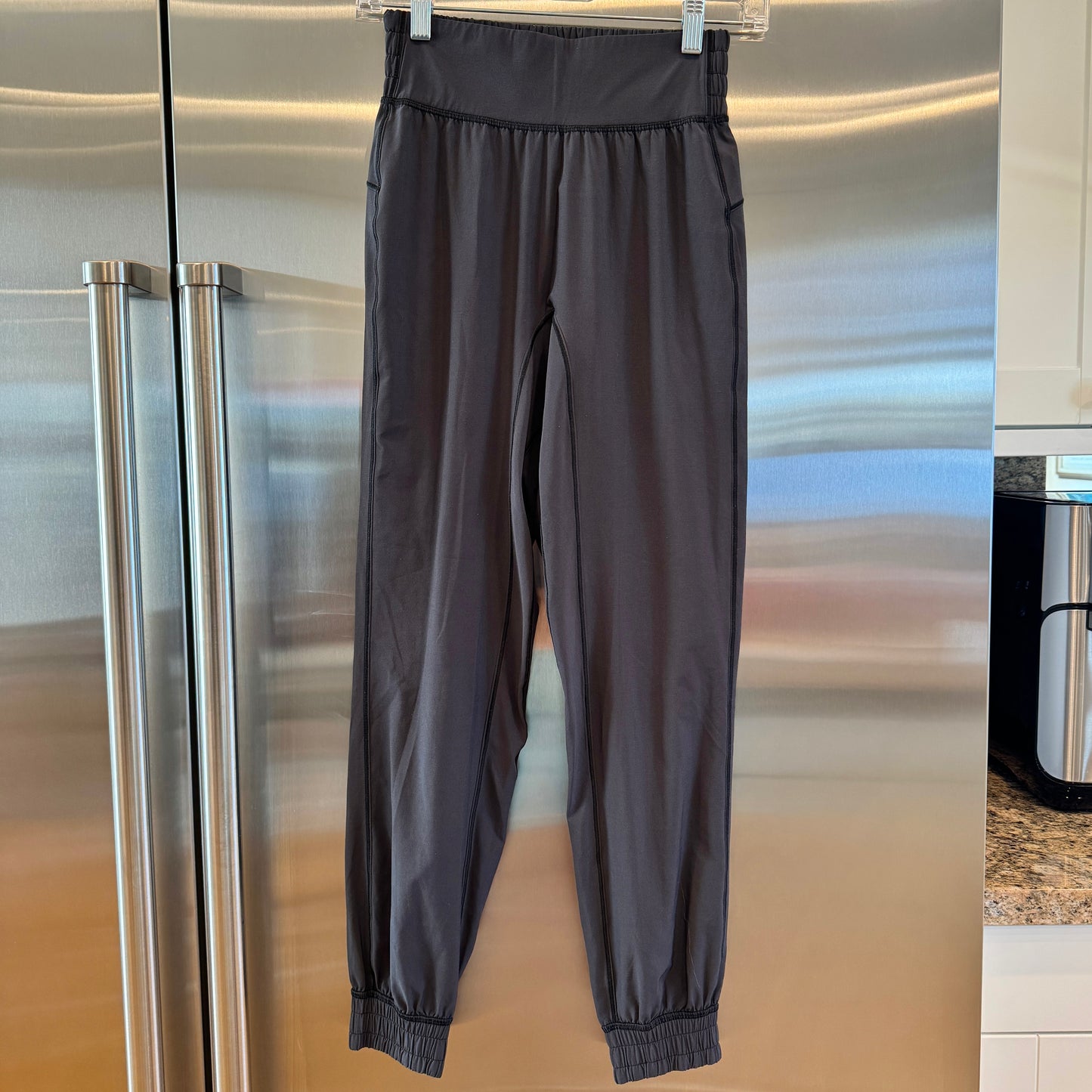 Lululemon Dark Grey Women’s Joggers Lightweight Pants Pre-Owned