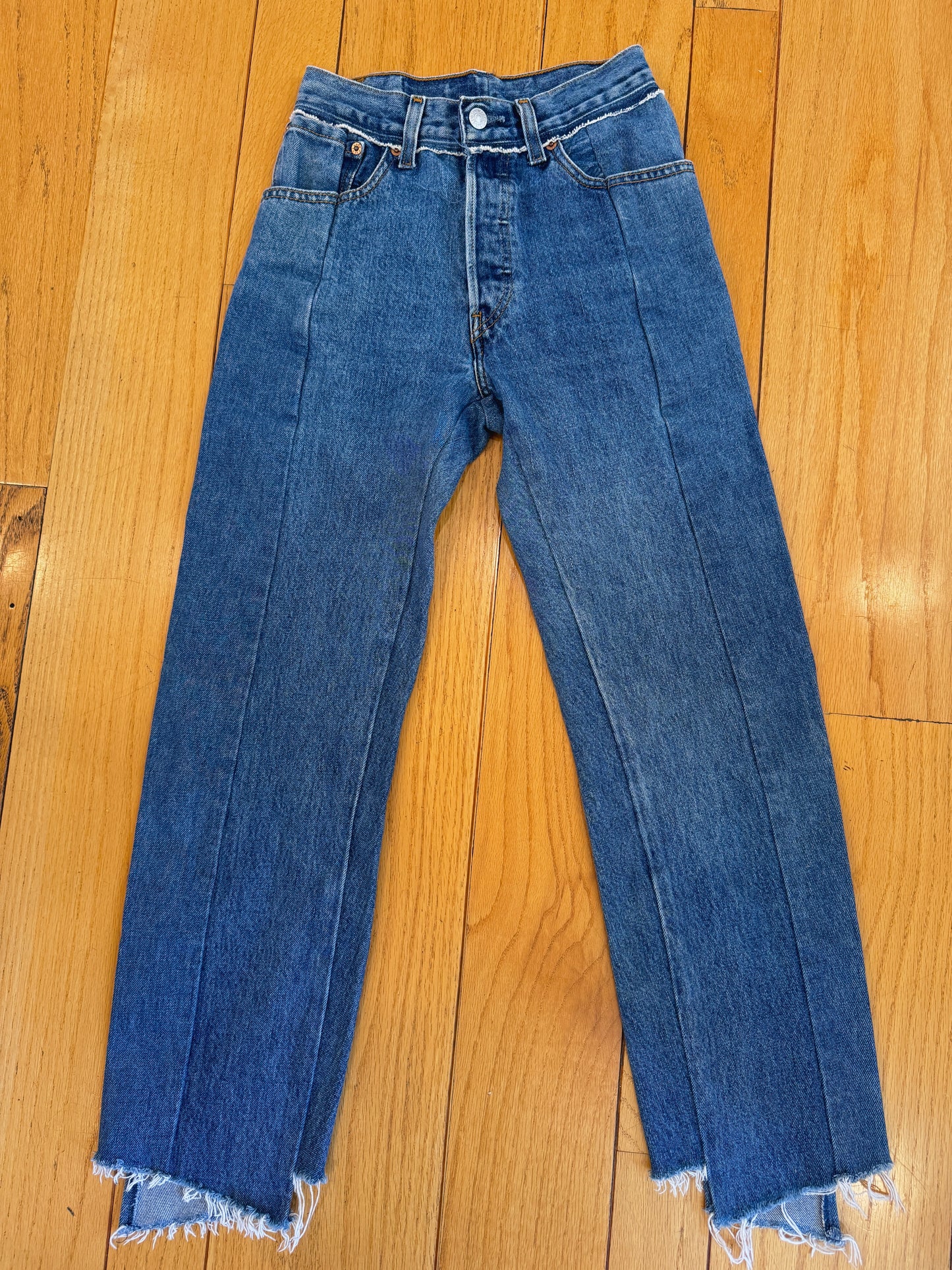 Vetements reconstructed denim pants Levi’s jeans denma size extra small womens