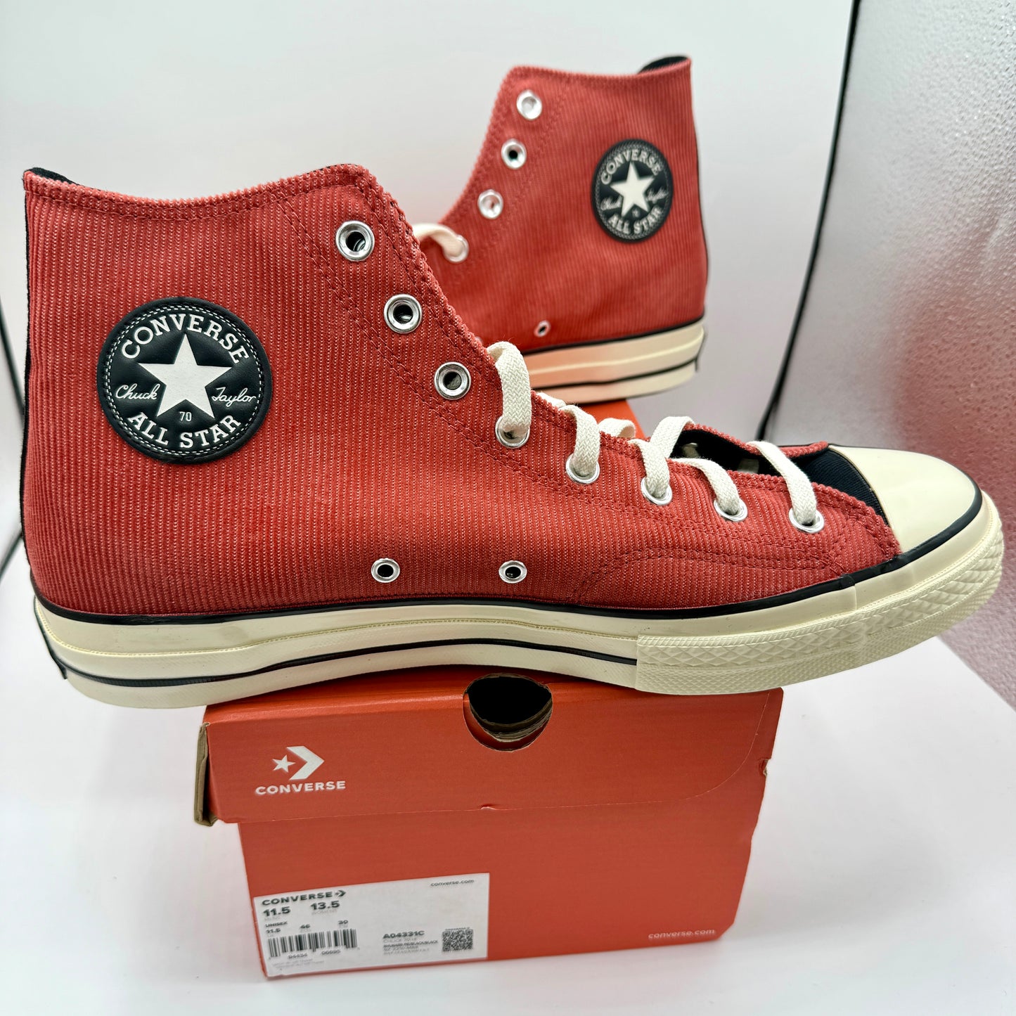 Converse Chuck 70 Hi Classic Tops Rhubarb Pie Corduroy Workwear Red Black