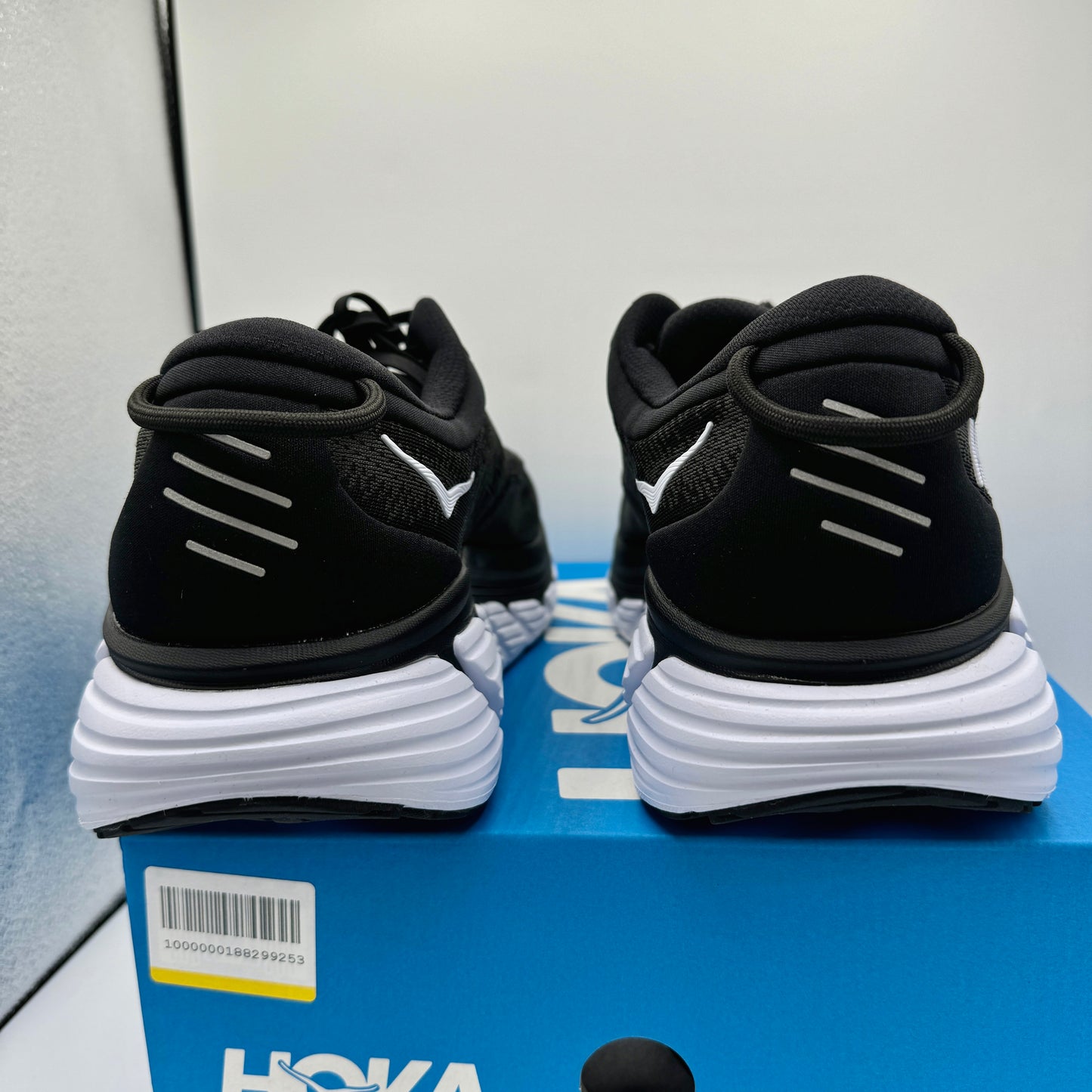 Hoka Gaviota 4 Women's Running Shoes black / white - cushioned