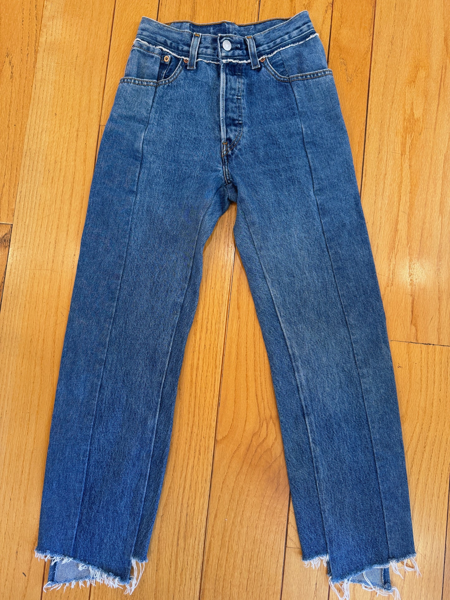 Vetements reconstructed denim pants Levi’s jeans denma size extra small womens