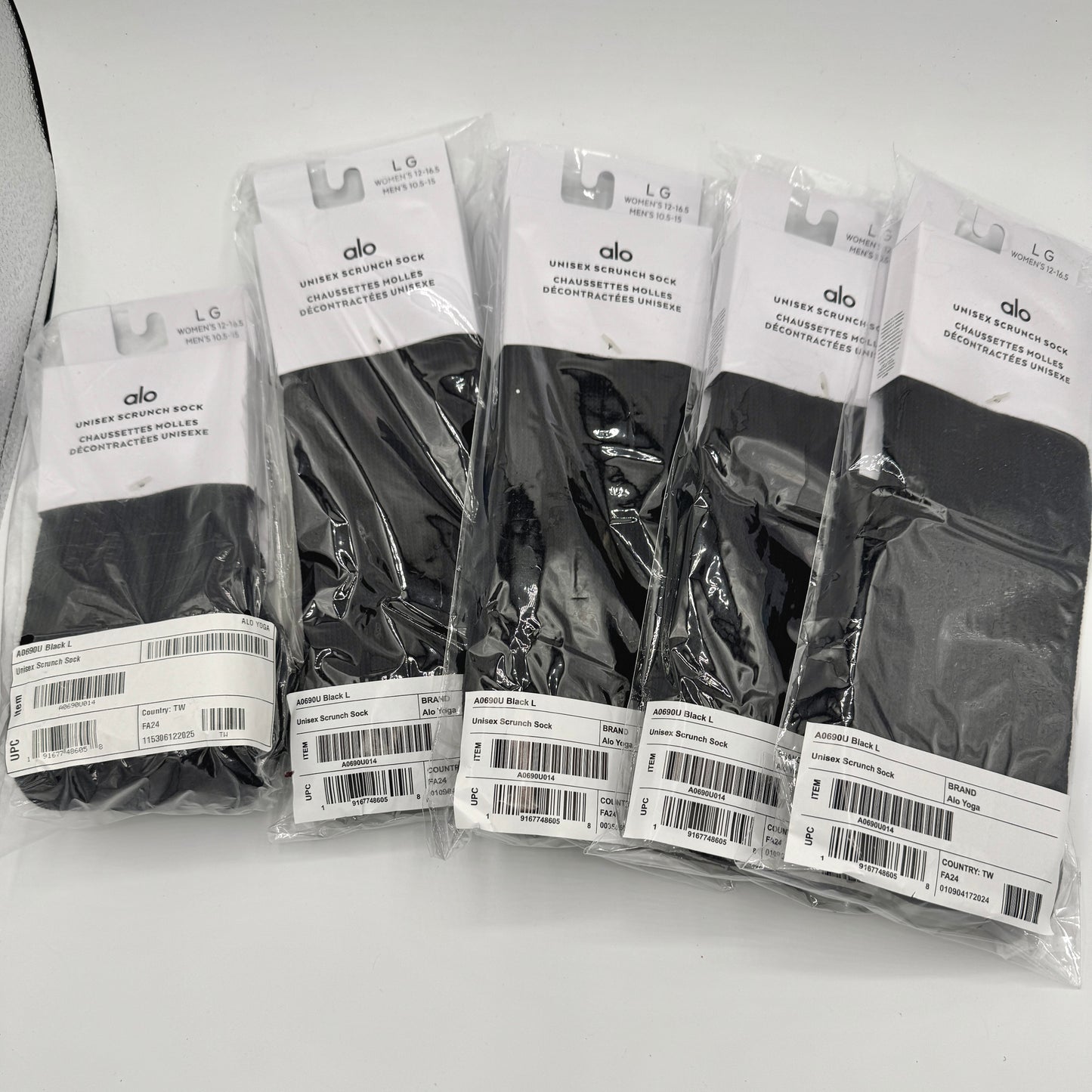 Alo Yoga (Bundle) Unisex Scrunch Socks, 5x Pairs - Black