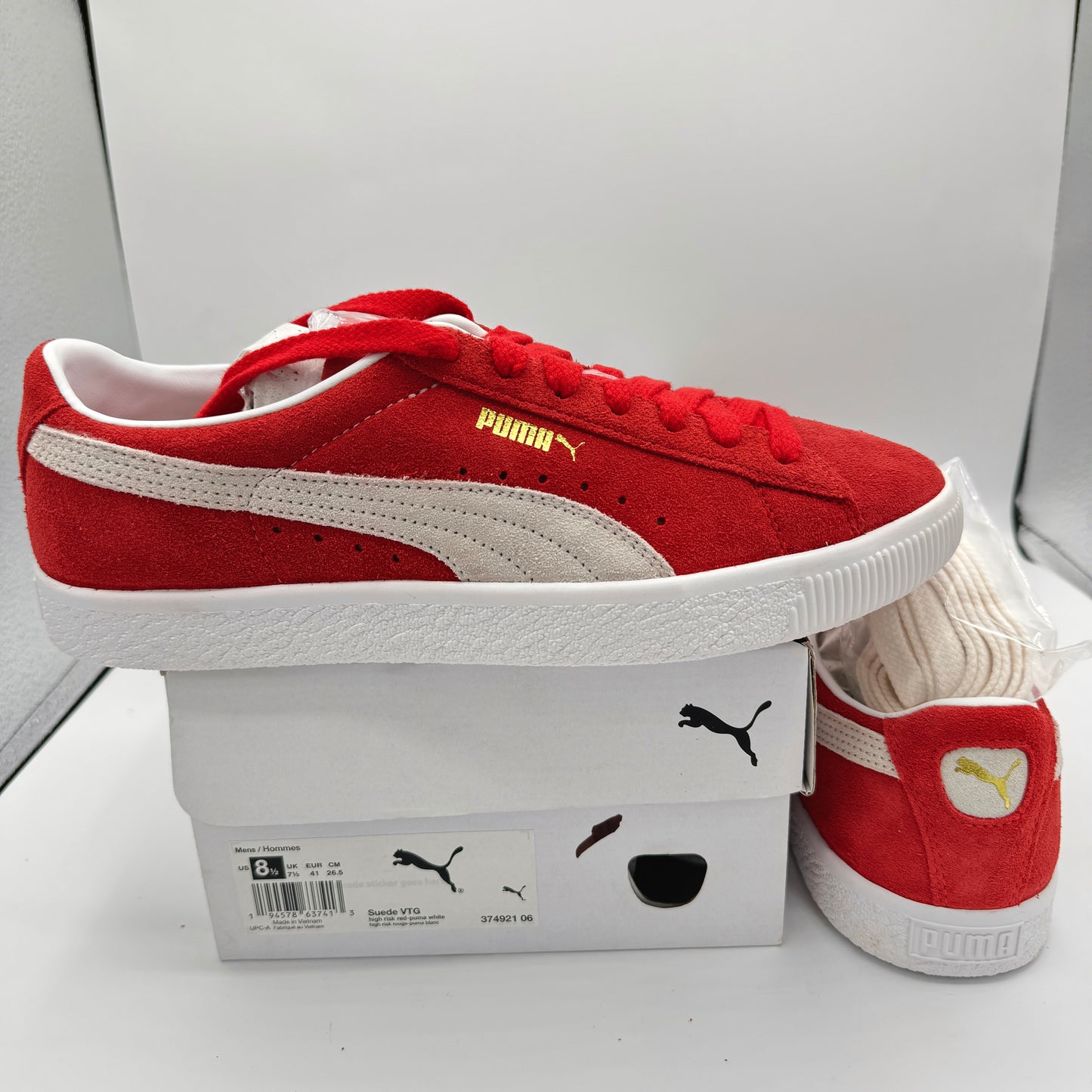 Puma Suede VTG Textured Leather Sneakers , extra laces , high risk red white