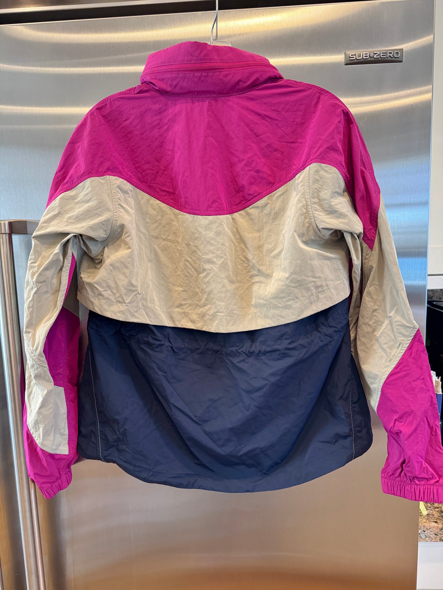 Lululemon Evergreen Anorak Jacket - New with Defect , Ripened Raspberry / Cafe Au Lait / Navy