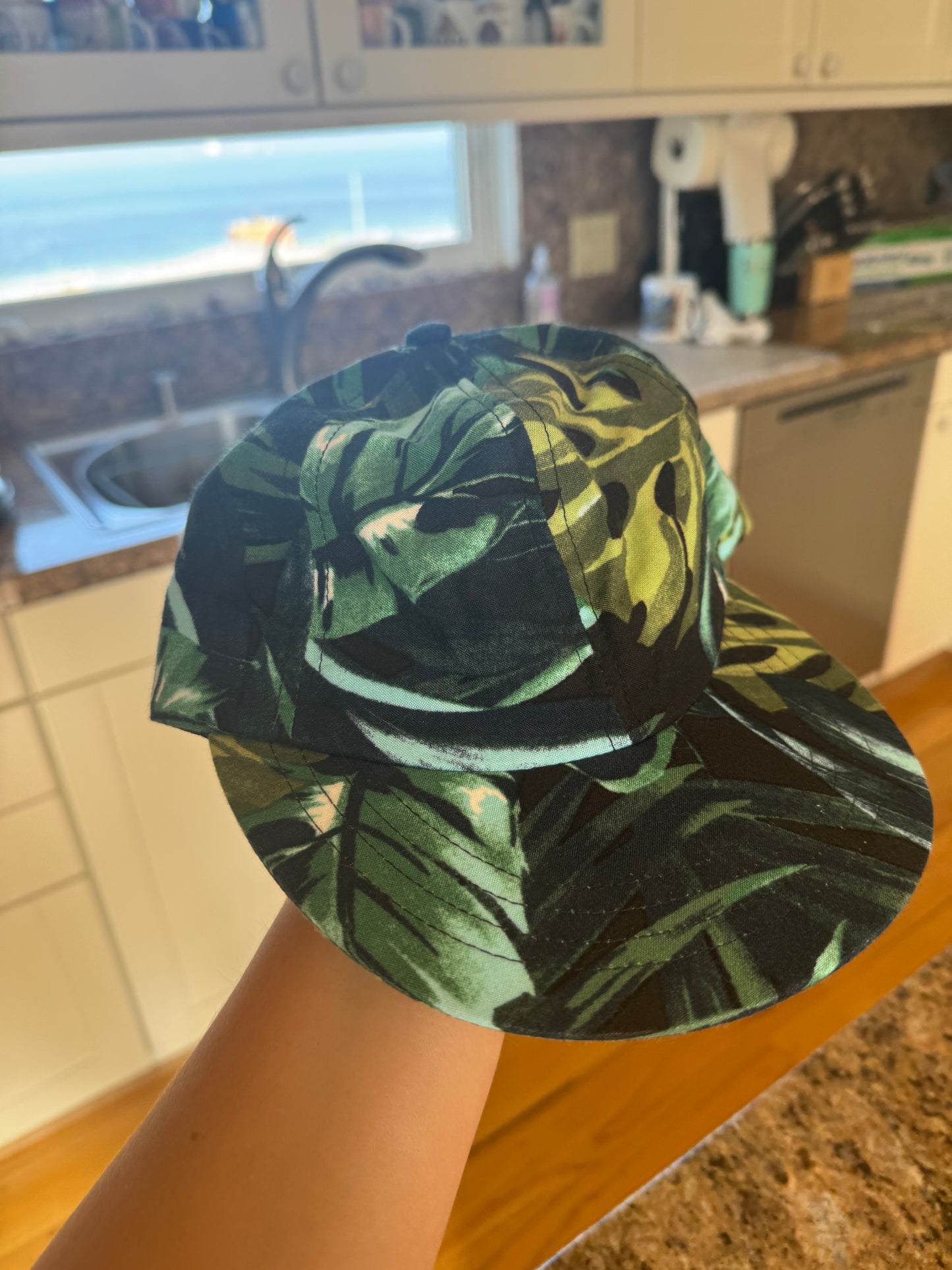American Apparel Jungle Forest Hat , Green Leaf * Pre-Owned *