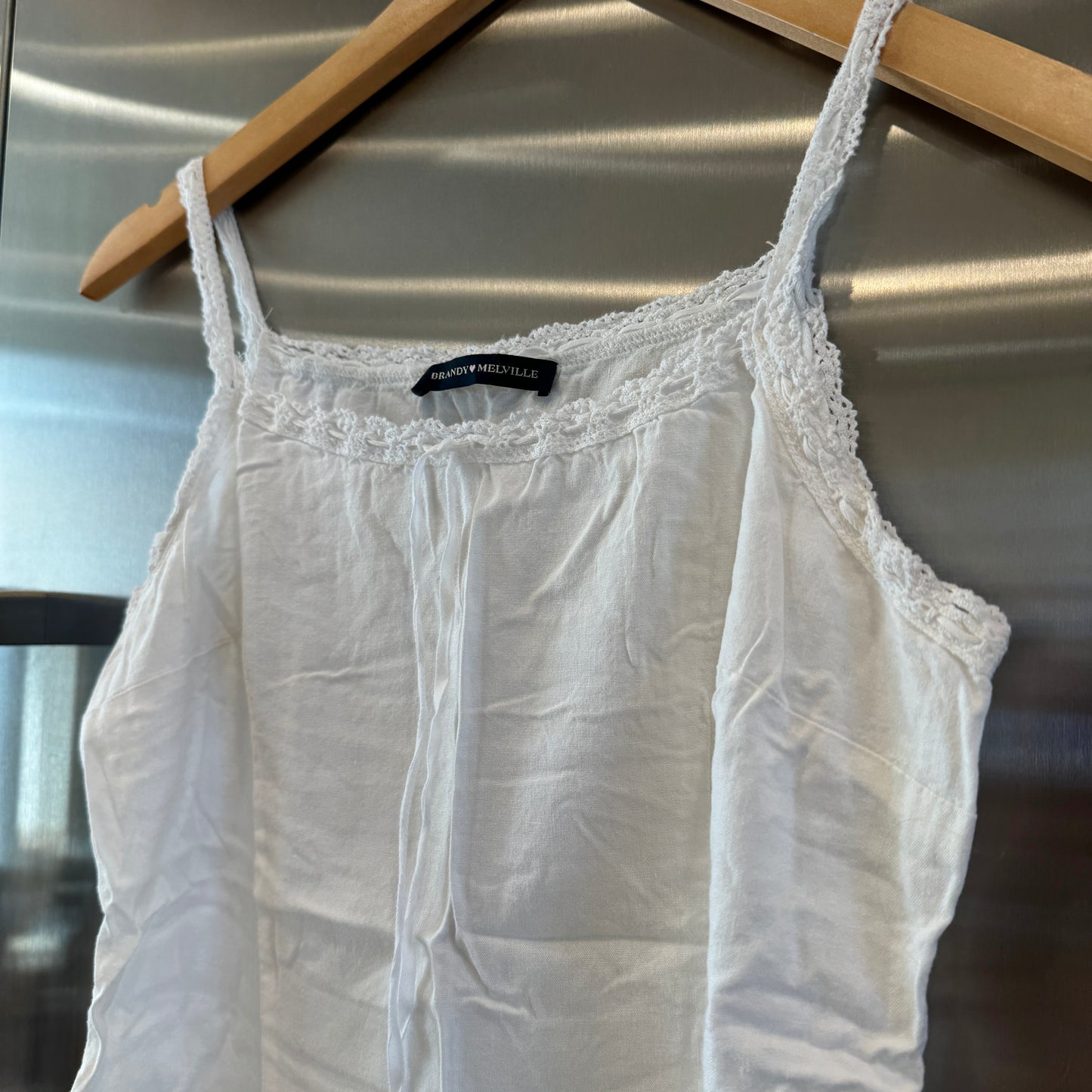 Brandy Melville Lace Trim Tank Top White Linen Pre-Owned Excellent Condition * Used