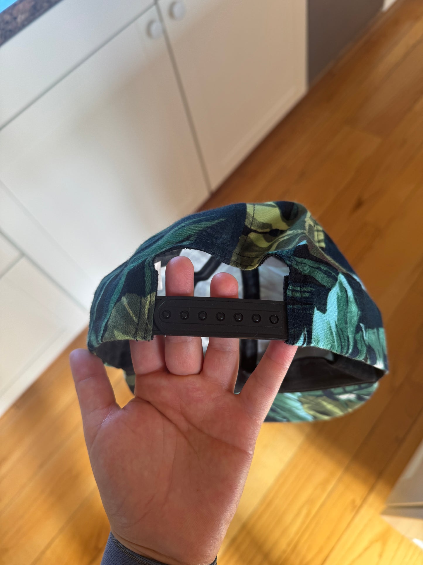 American Apparel Jungle Forest Hat , Green Leaf * Pre-Owned *