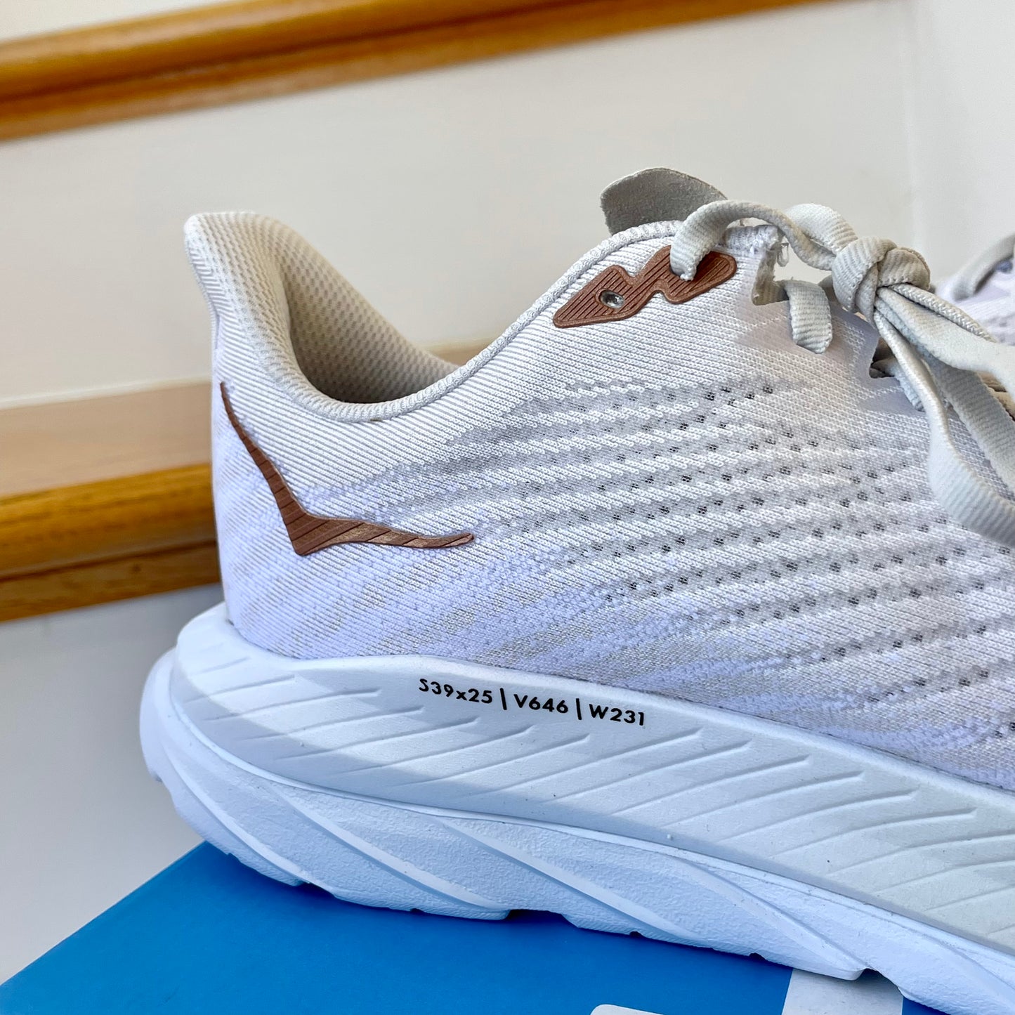 Hoka Mach 5 Running Shoes in White / Copper , Hoka One One race shoes