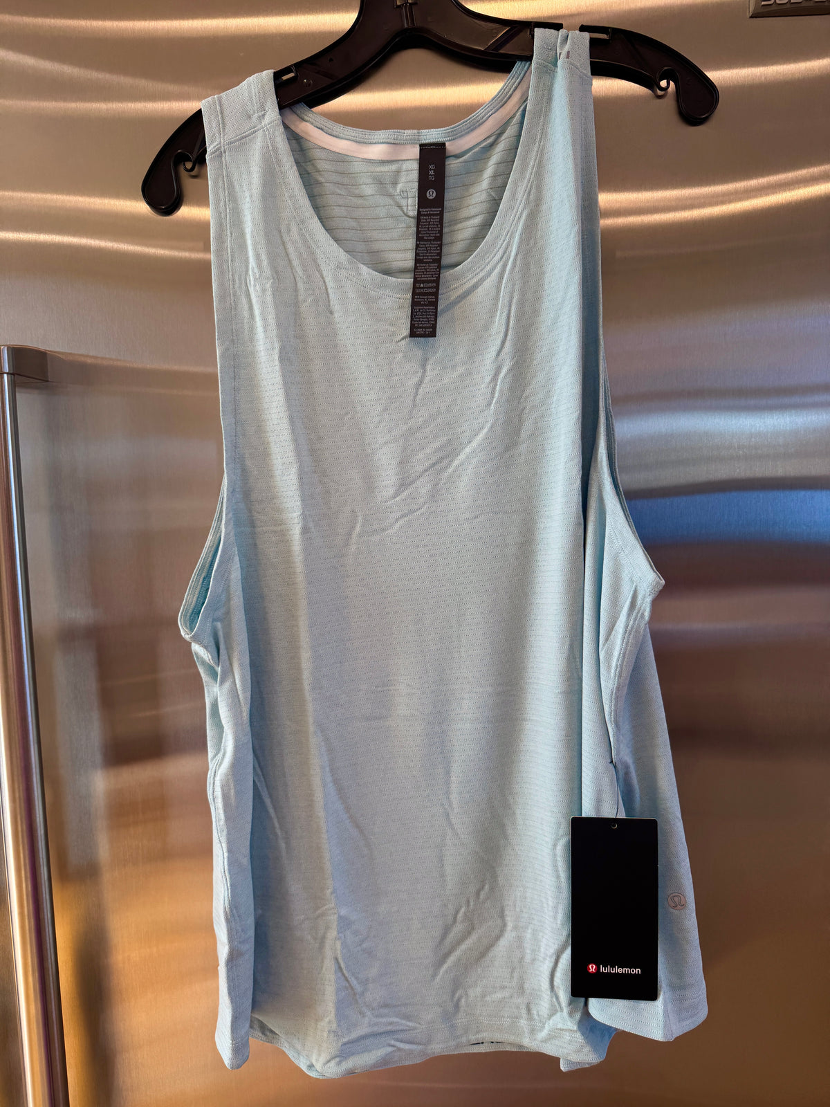 Lululemon License to Train Top , Mens Tank Top in Foam Cloud Blue