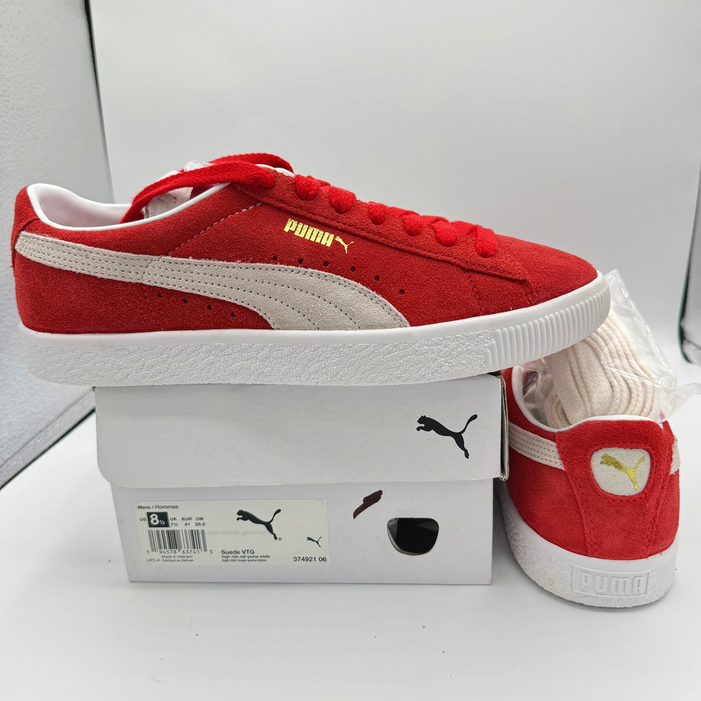 Puma Suede VTG Textured Leather Sneakers , extra laces , high risk red white