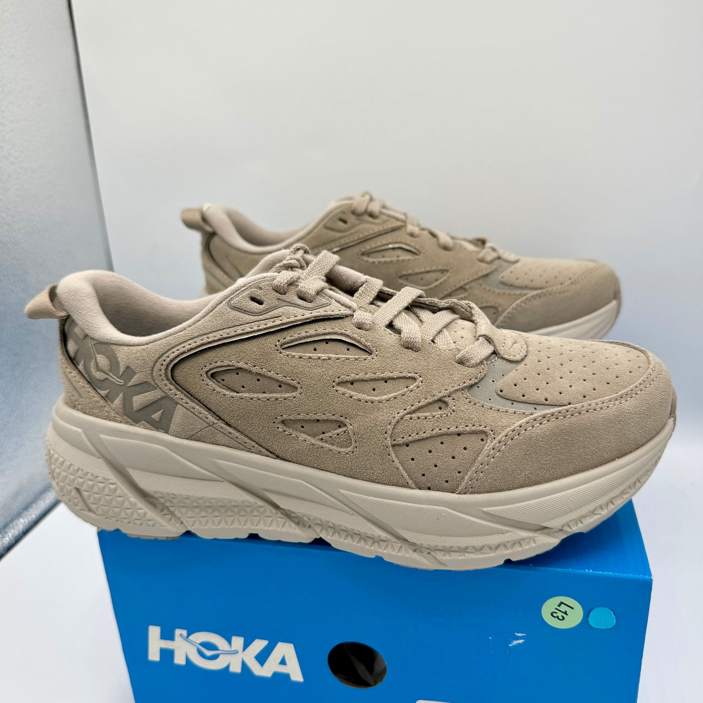 Hoka Clifton L Suede Simply Taupe / Pumice Stone Grey Beige Sneakers UNISEX