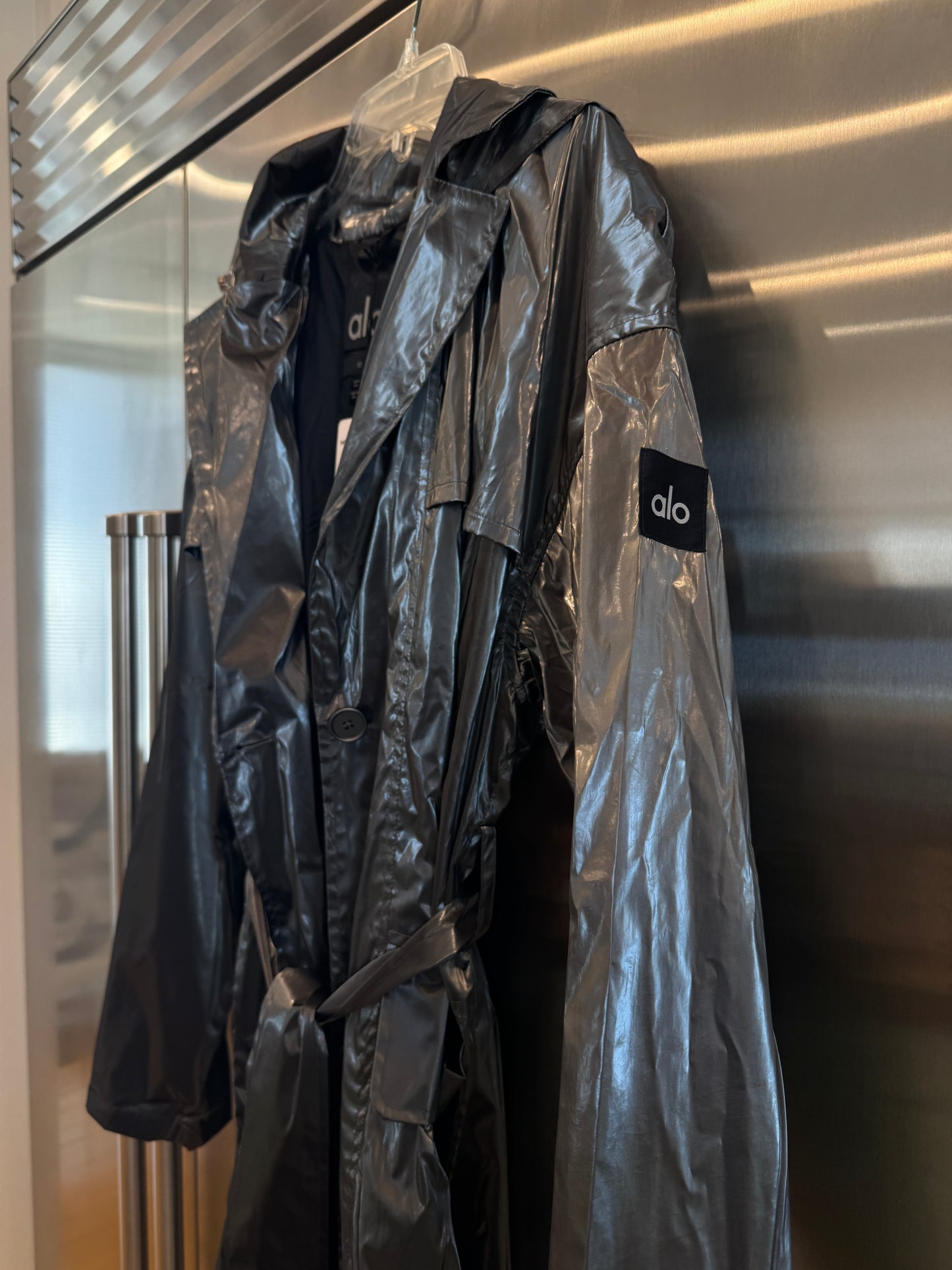 Alo Yoga Metallic Break Line Trench Jacket - Silver , Rain Resistant