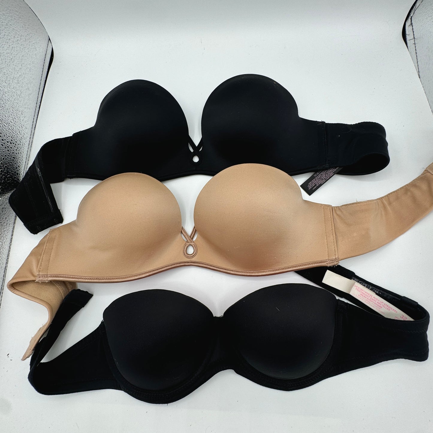 Victoria Secret BUNDLE Bombshell Strapless AND PINK Pushup Strapless Bras EUC Pre-Owned