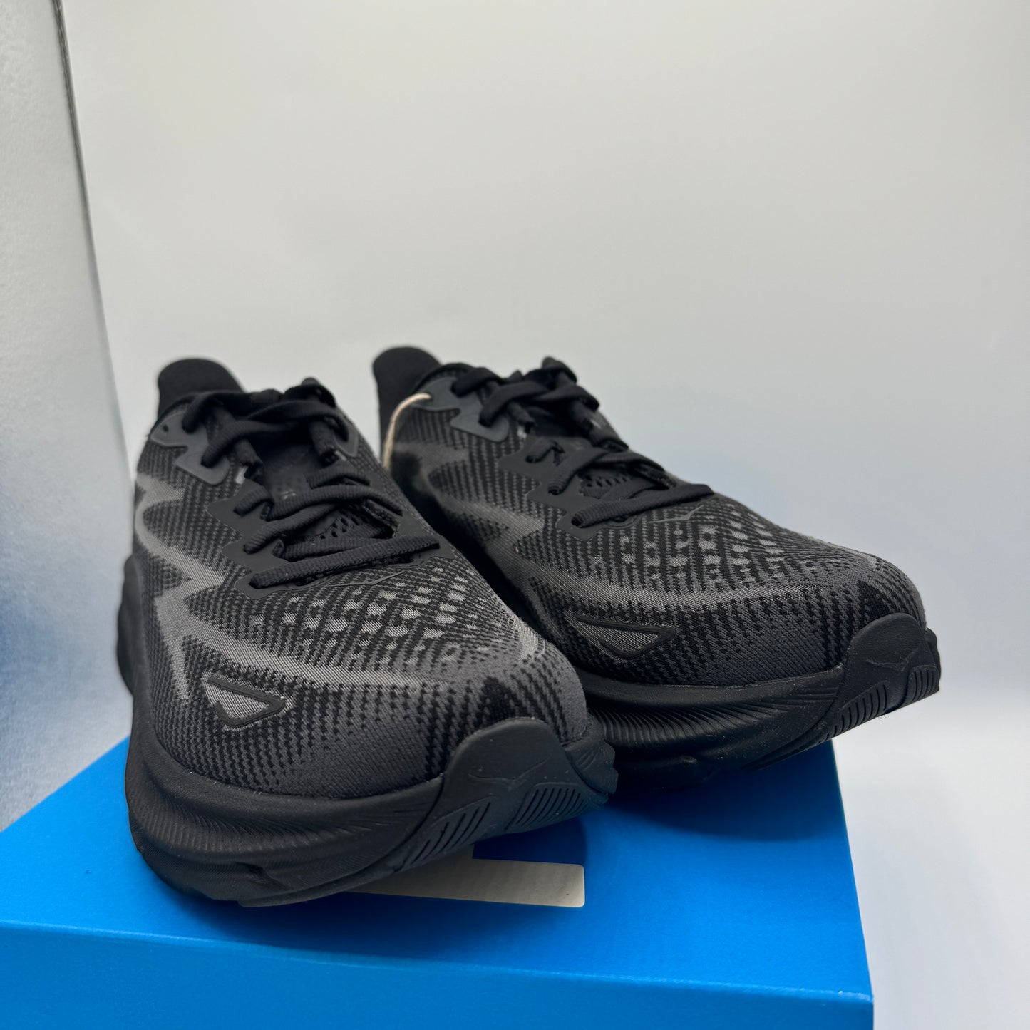 Hoka Clifton 9 Women’s Running Shoes All Black Hoka one one NEW