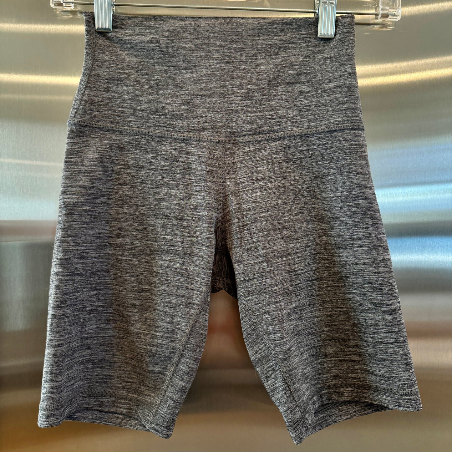 Lululemon Align Shorts HR High Rise in Heathered Black ( grey ) 6 Inch Inseam Pre-Owned