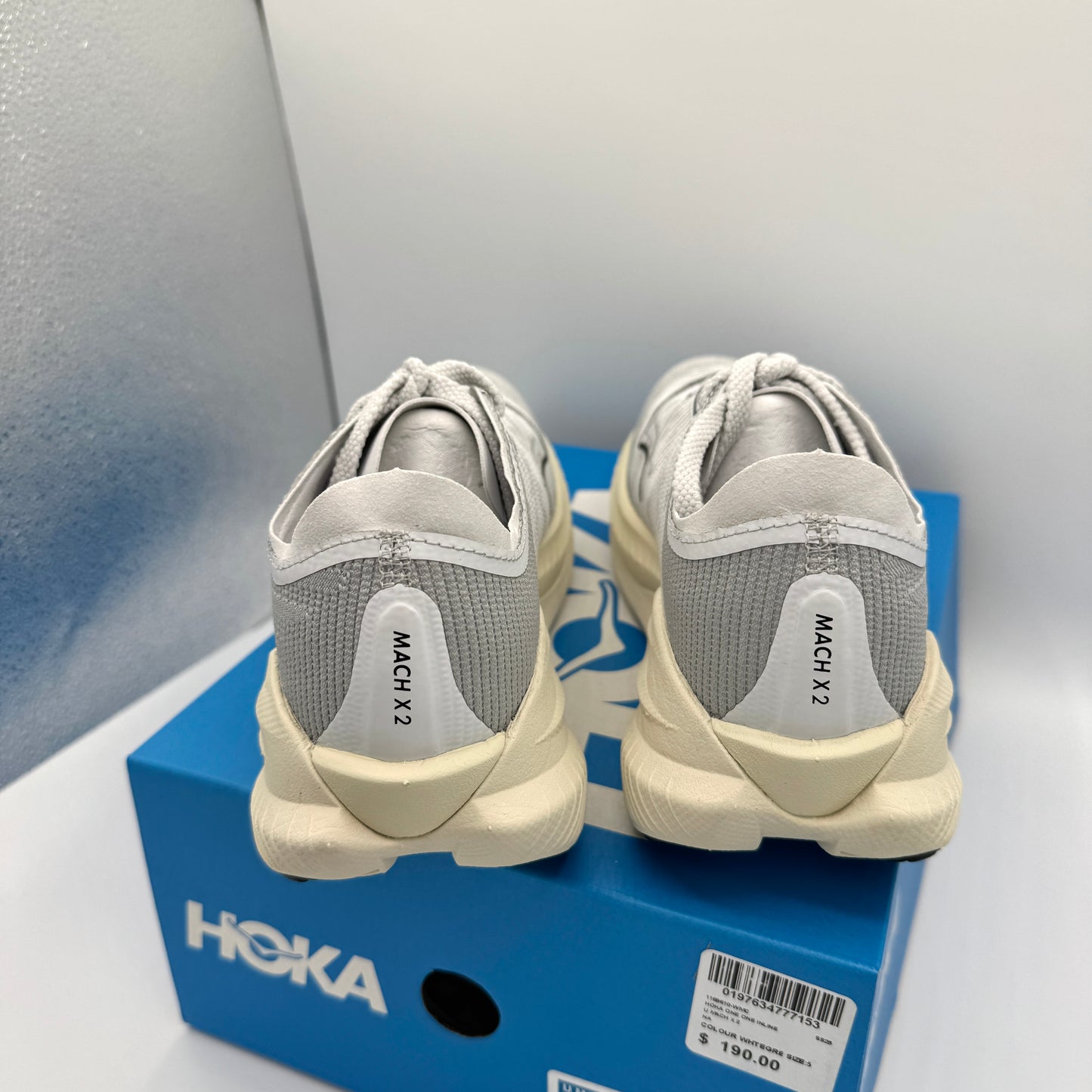 Hoka Mach X 2 U Unisex in White / Cosmic Grey Sneakers
