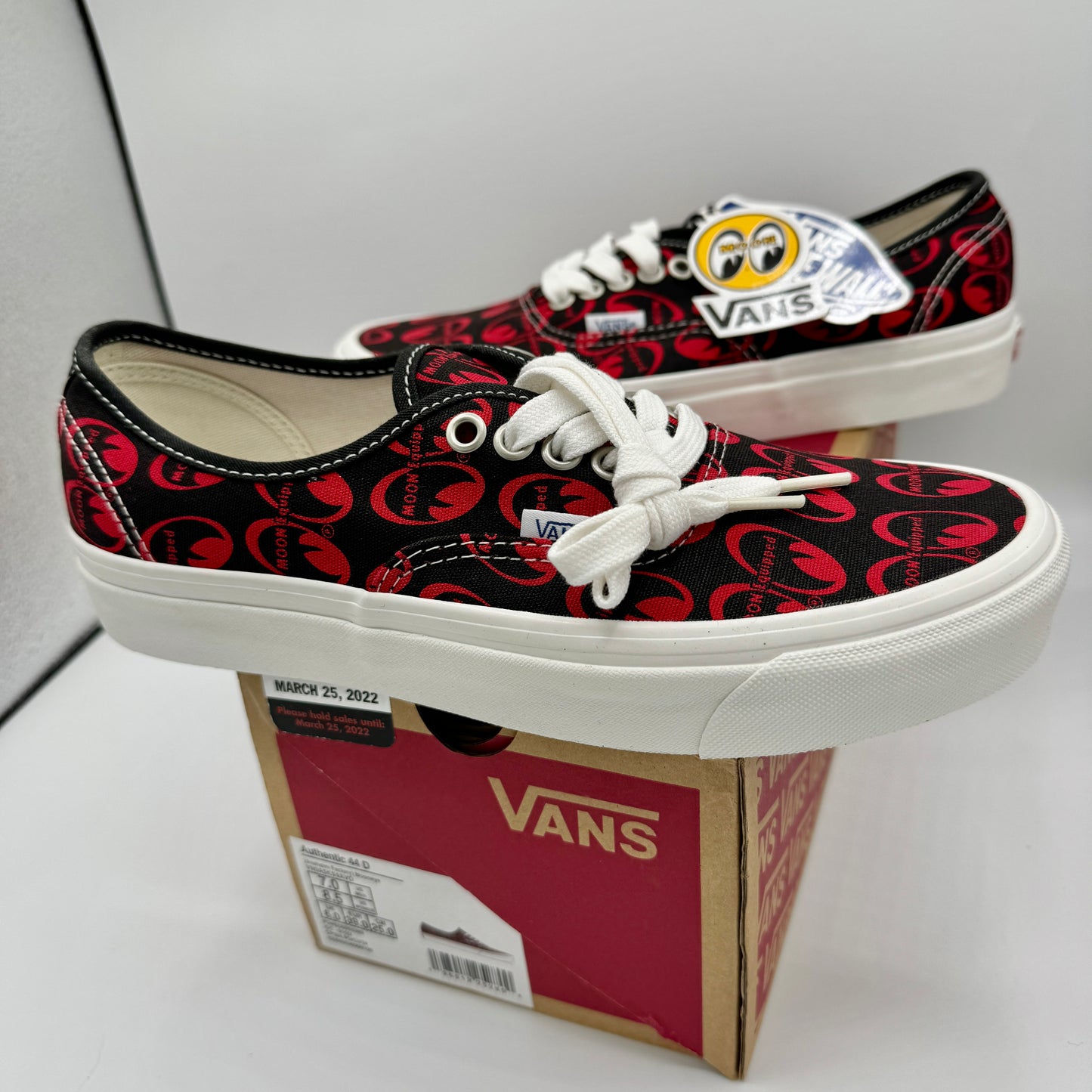 Vans Authentic 44 D Skate Shoes Anaheim Edition Mooneye Red Unisex