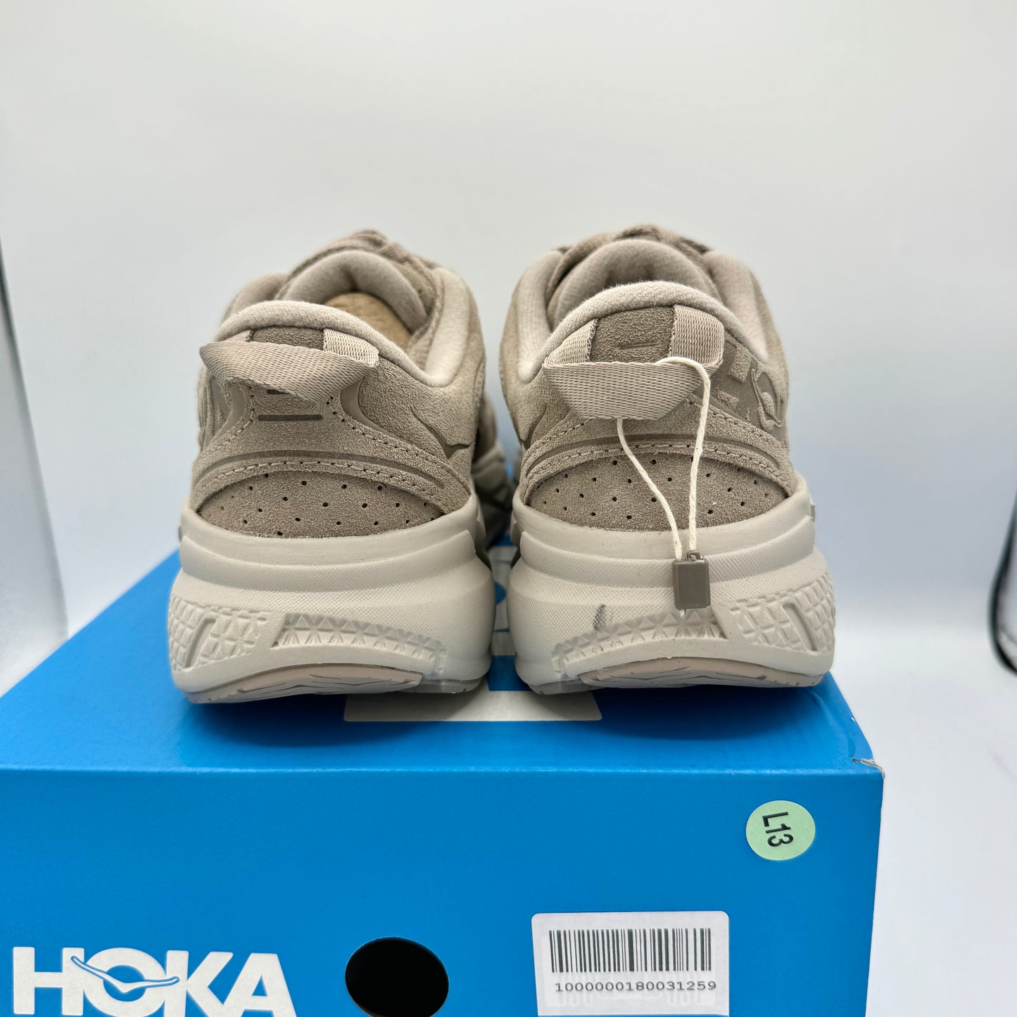 Hoka Clifton L Suede Simply Taupe / Pumice Stone Grey Beige Sneakers UNISEX