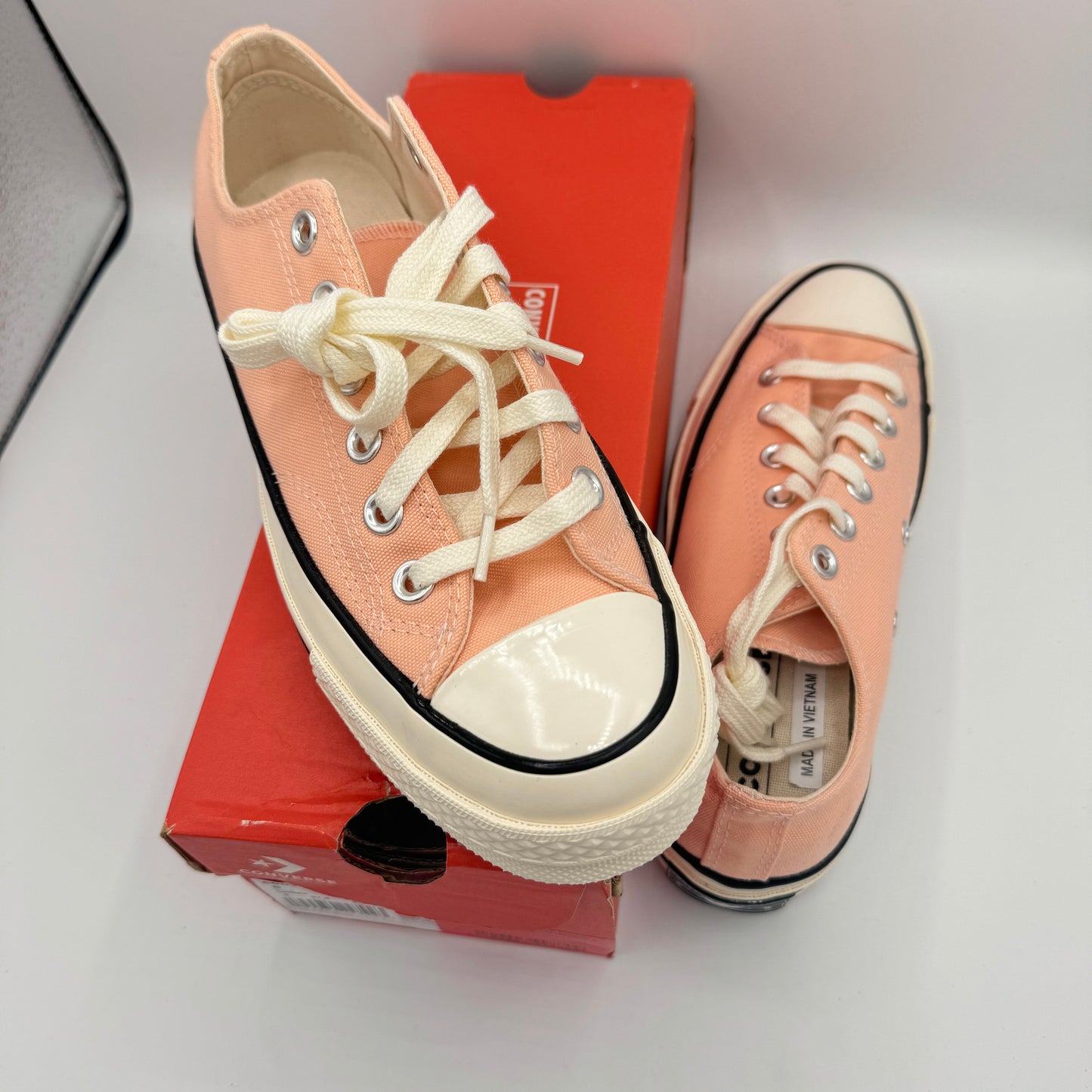 Converse Chuck 70 Ox Cheeky Coral Unisex Sneakers Classic Low Top Light Pink