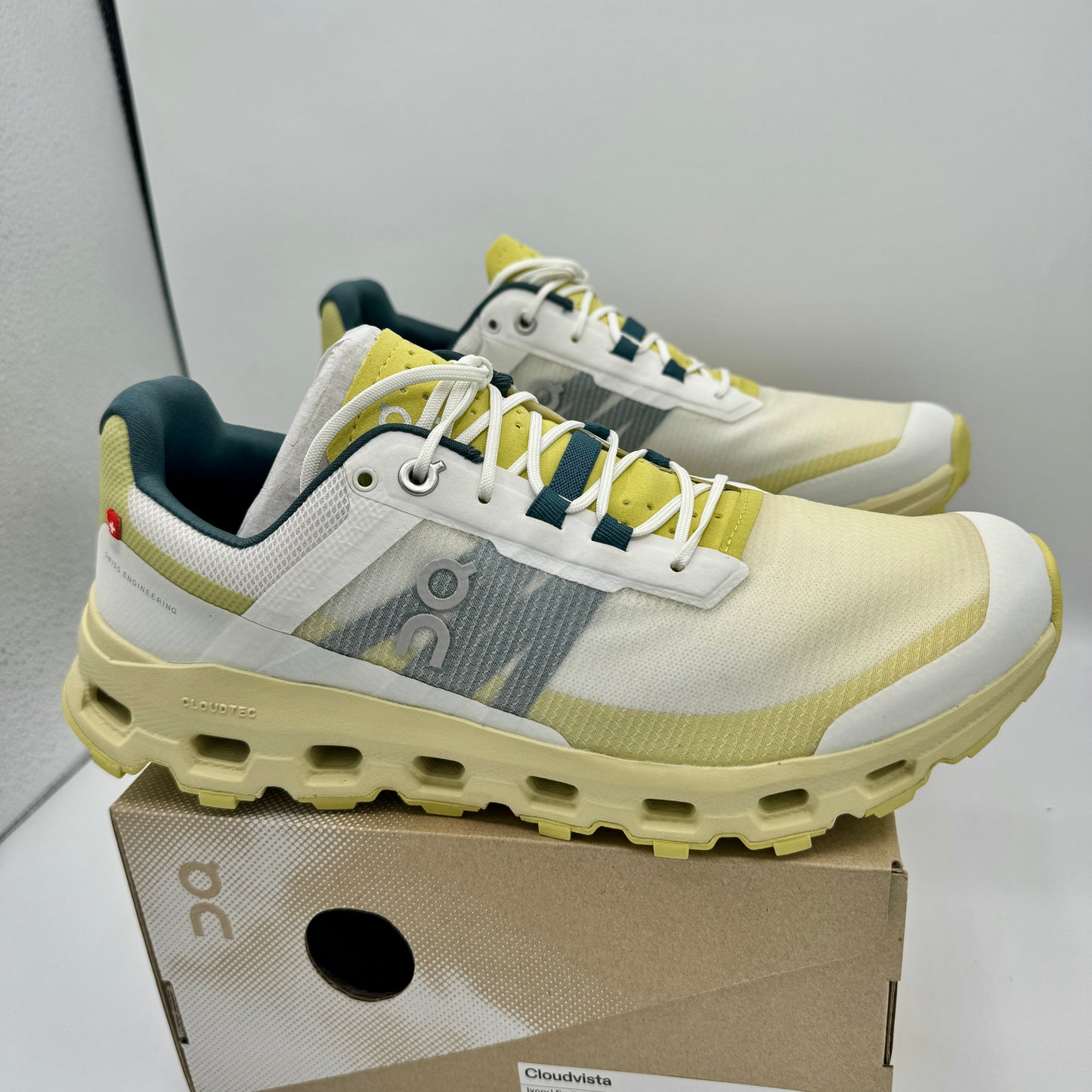 On Running Cloudvista Running Shoes Ivory Endive yellow green men’s trail