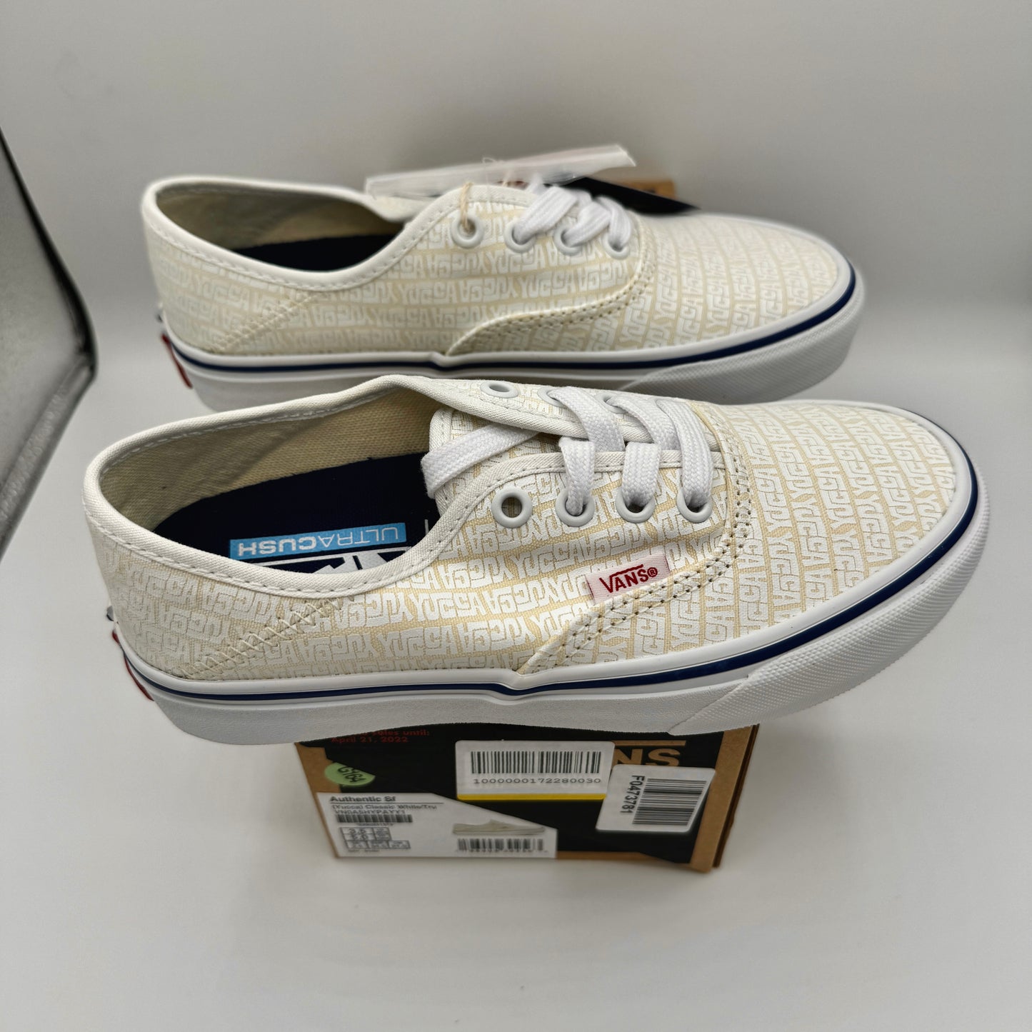 Vans Authentic SF Classic Low Top Sneaker in Cream off white x Yucca Fins